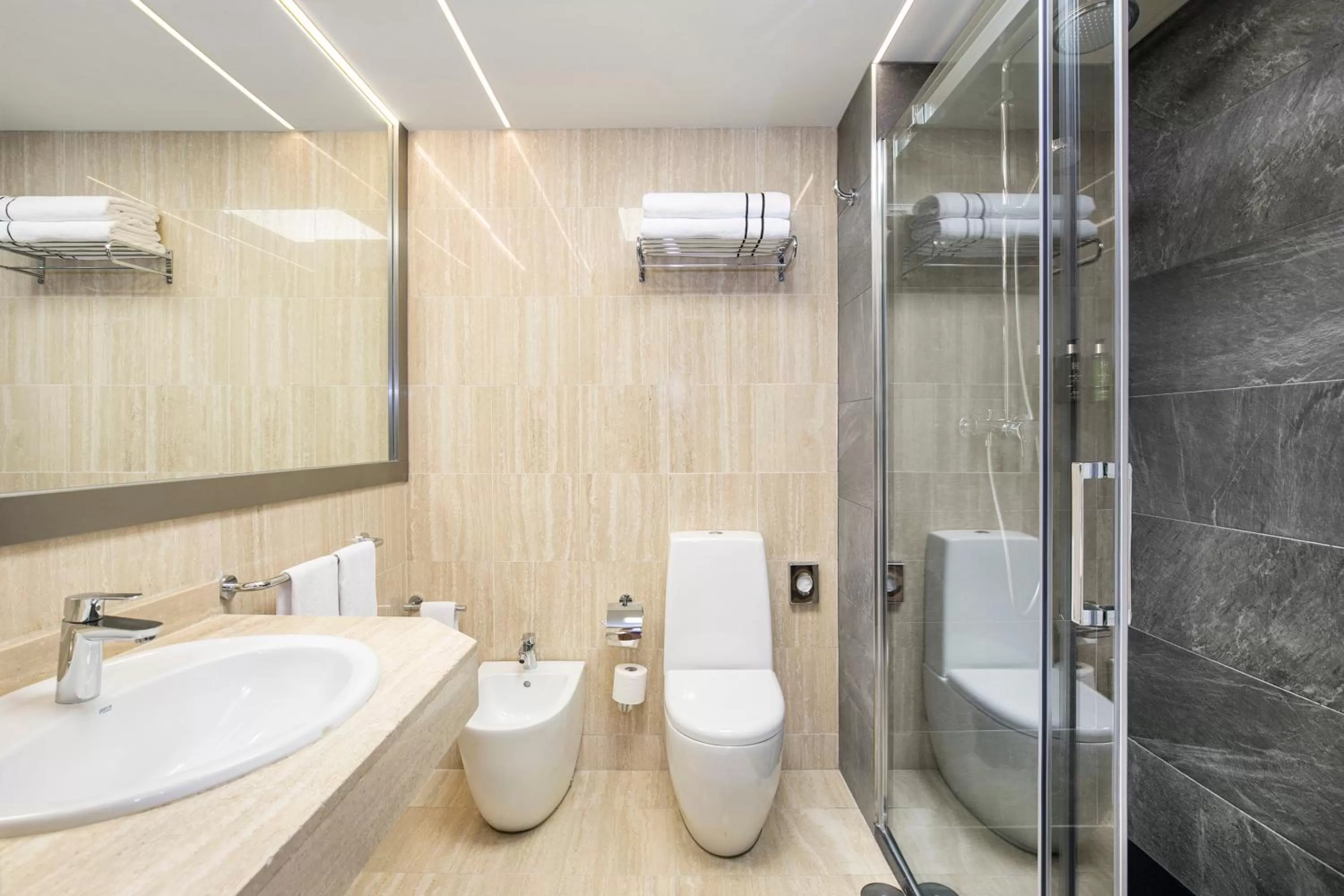 Shower in Melia Sierra Nevada