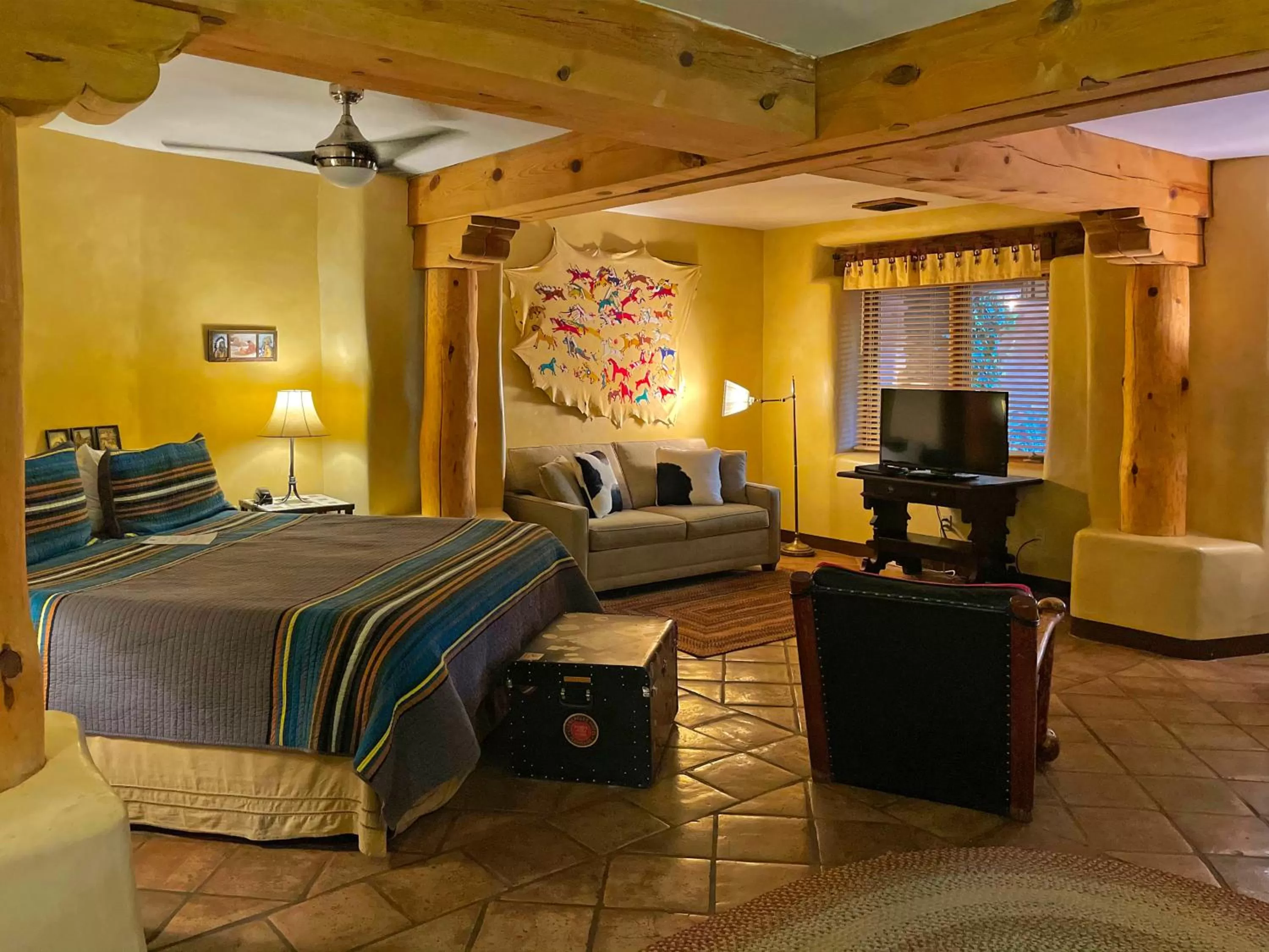 Photo of the whole room, Bed in El Portal Sedona Hotel