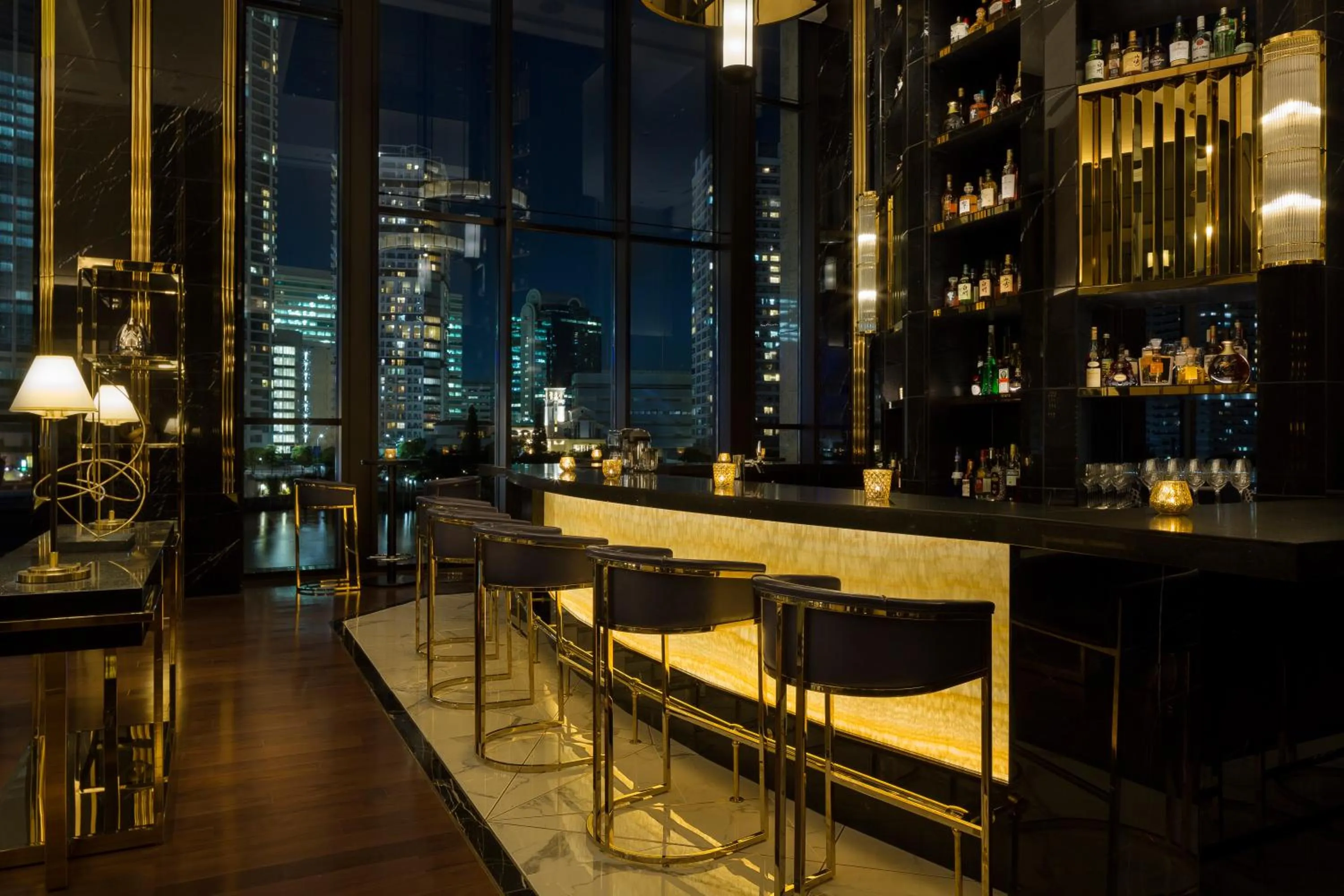 Restaurant/places to eat in Hilton Yokohama