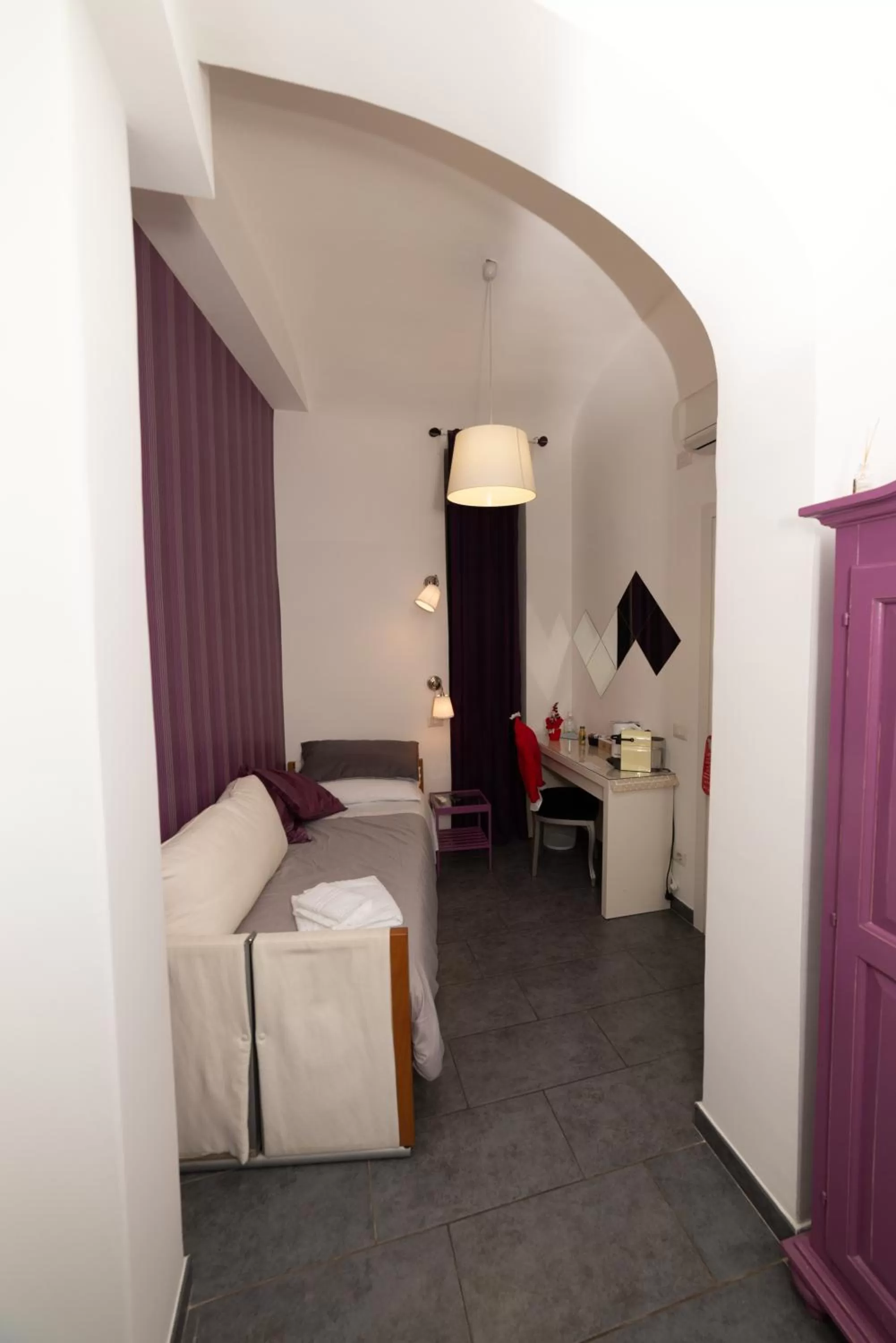 Bed in Cento Passi dal Vaticano