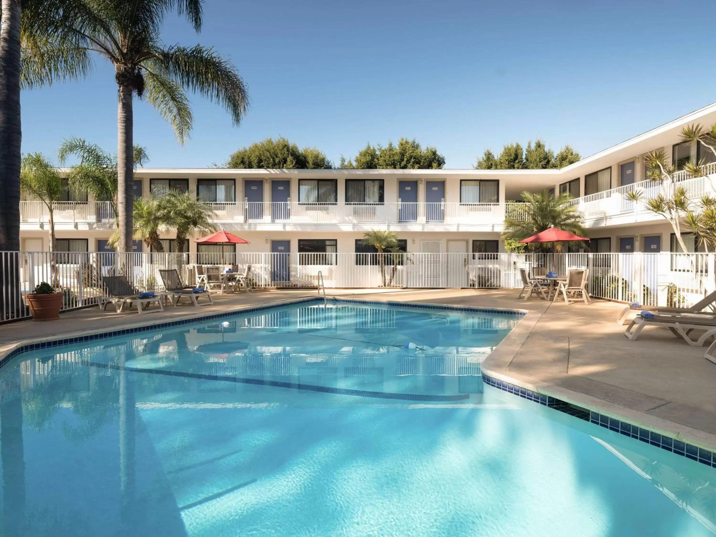 Pool view, Swimming Pool in Motel 6-Goleta, CA - Santa Barbara