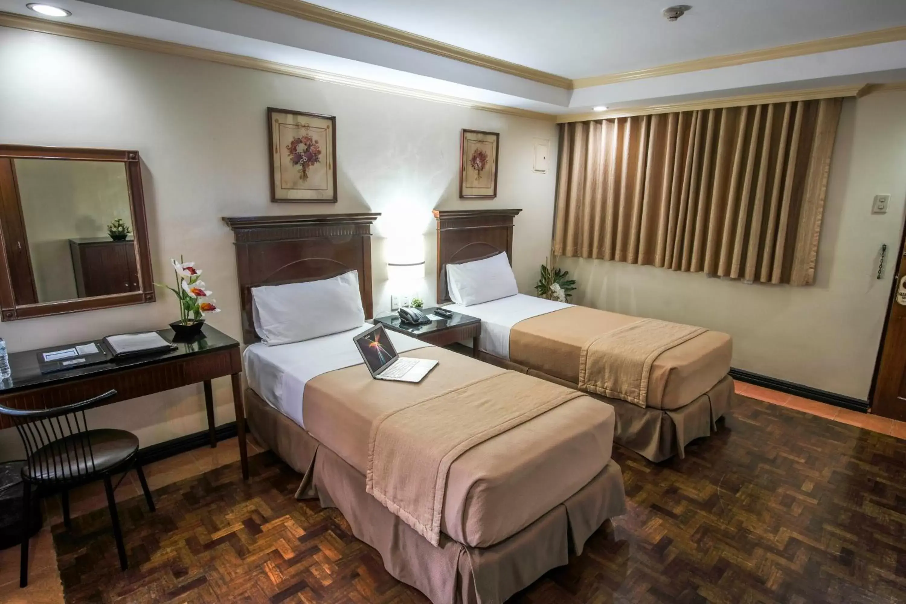 Bed in Fersal Hotel - P. Tuazon Cubao