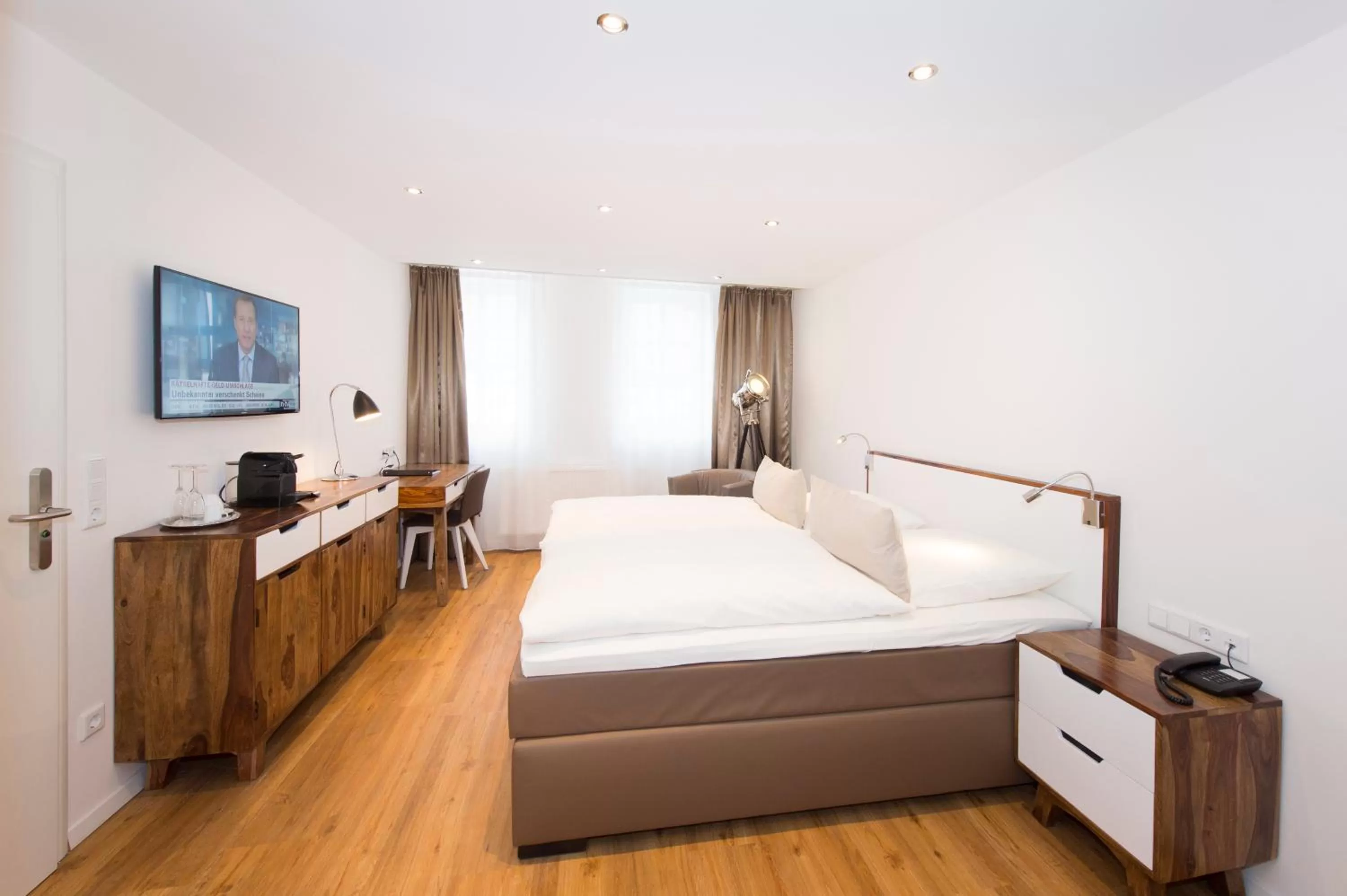 Photo of the whole room, Bed in Hotel Storck