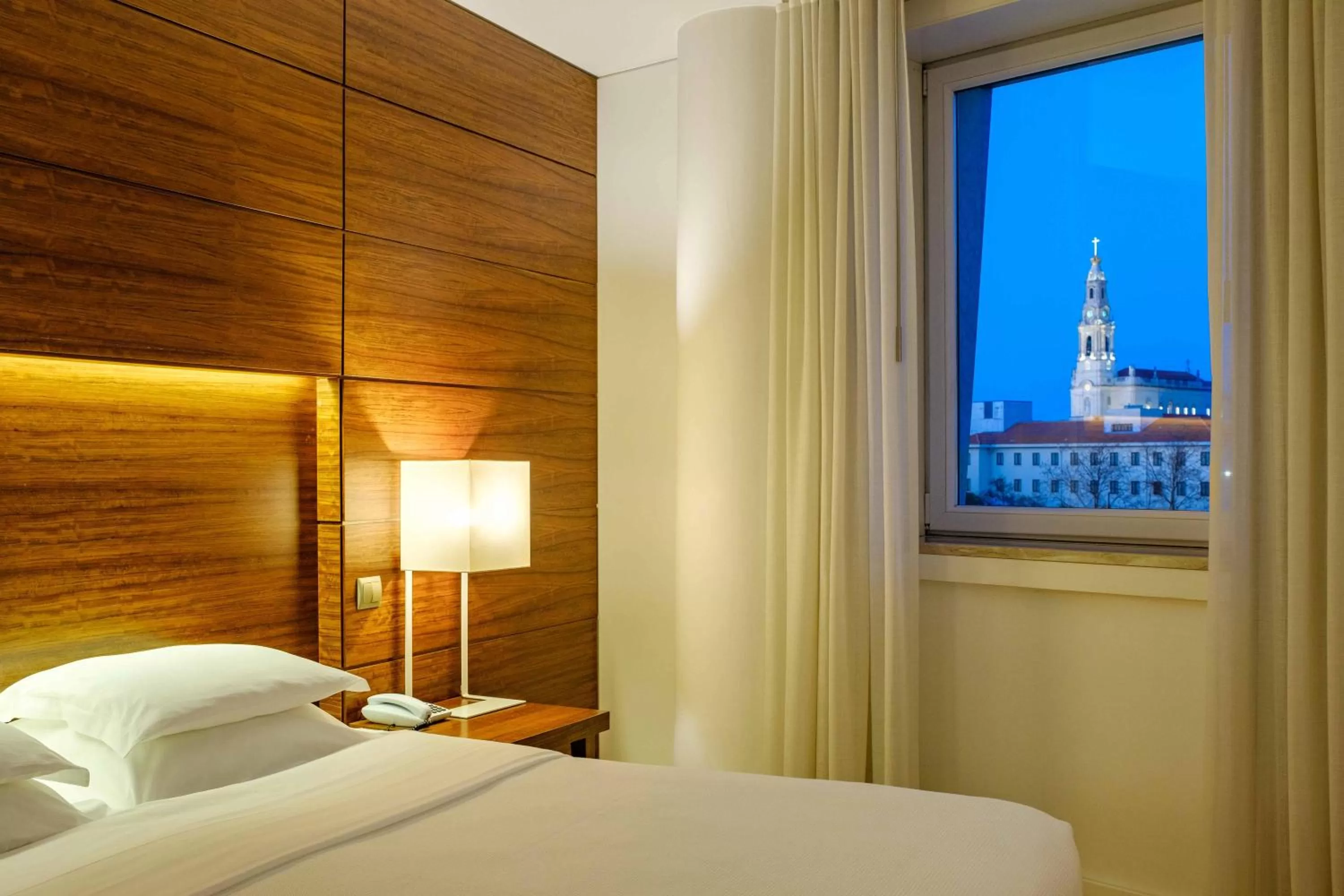 View (from property/room), Bed in Hotel Santa Maria