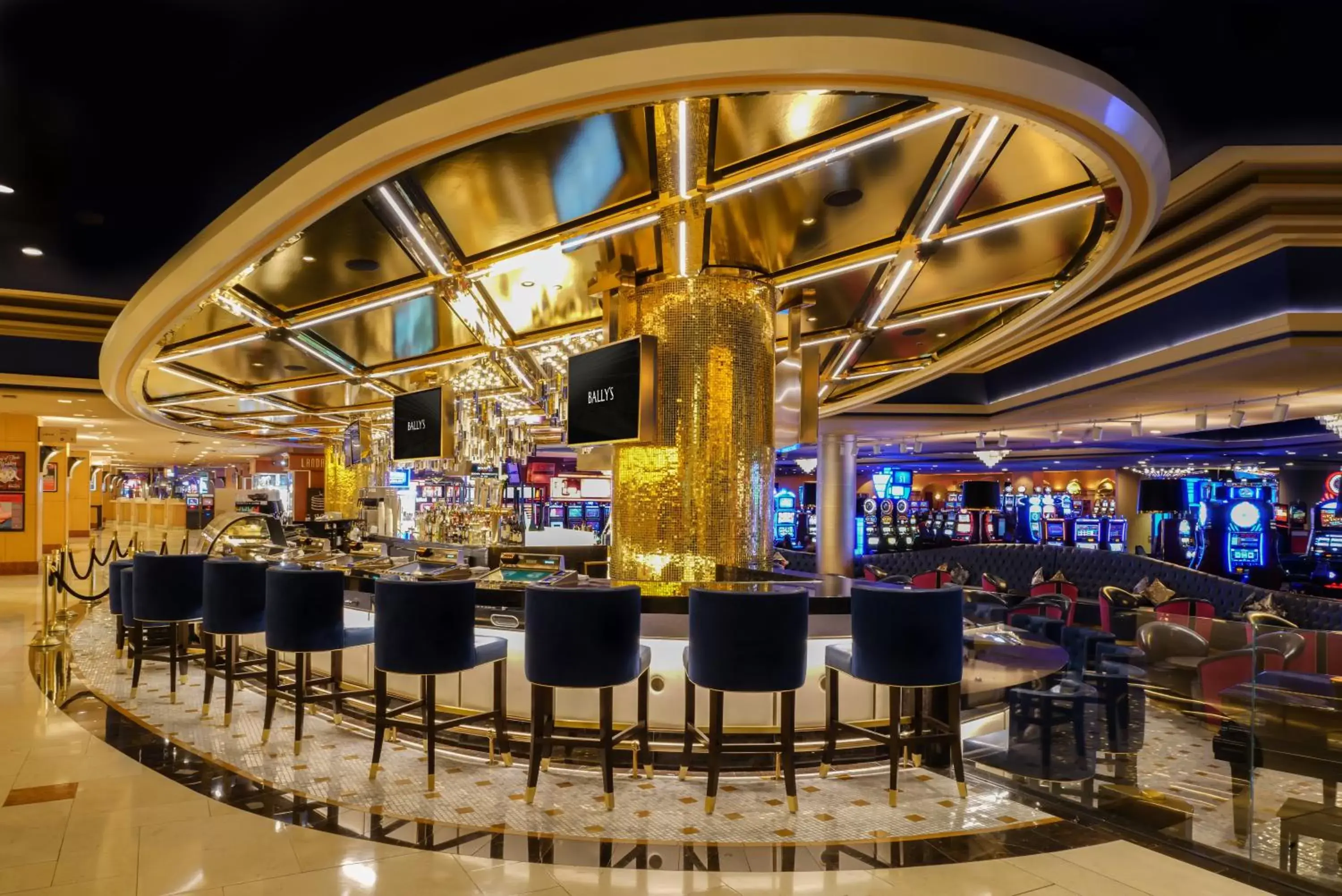 Lounge/Bar in Horseshoe Las Vegas formerly Bally's
