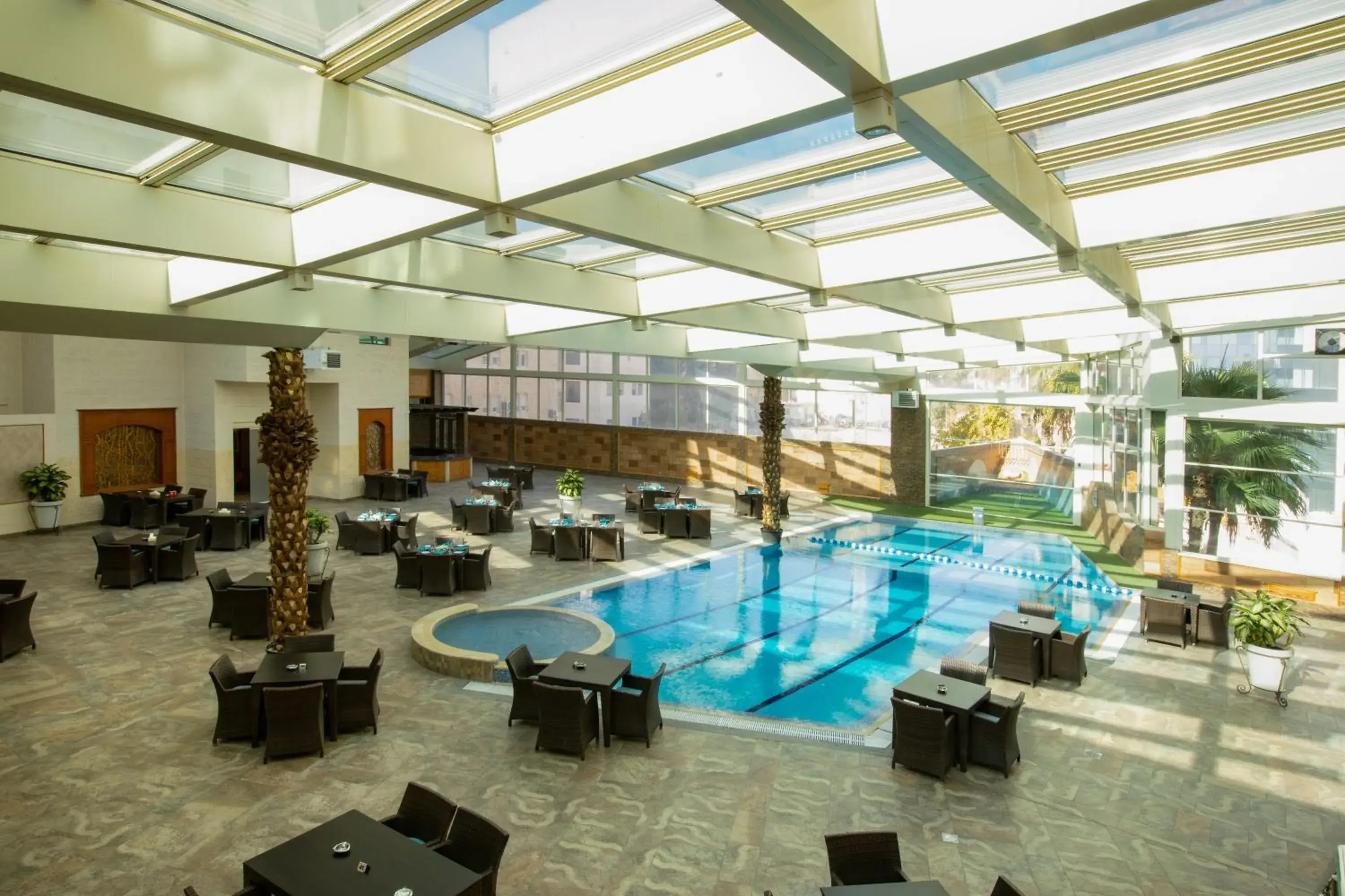 Swimming Pool in Bristol Amman Hotel