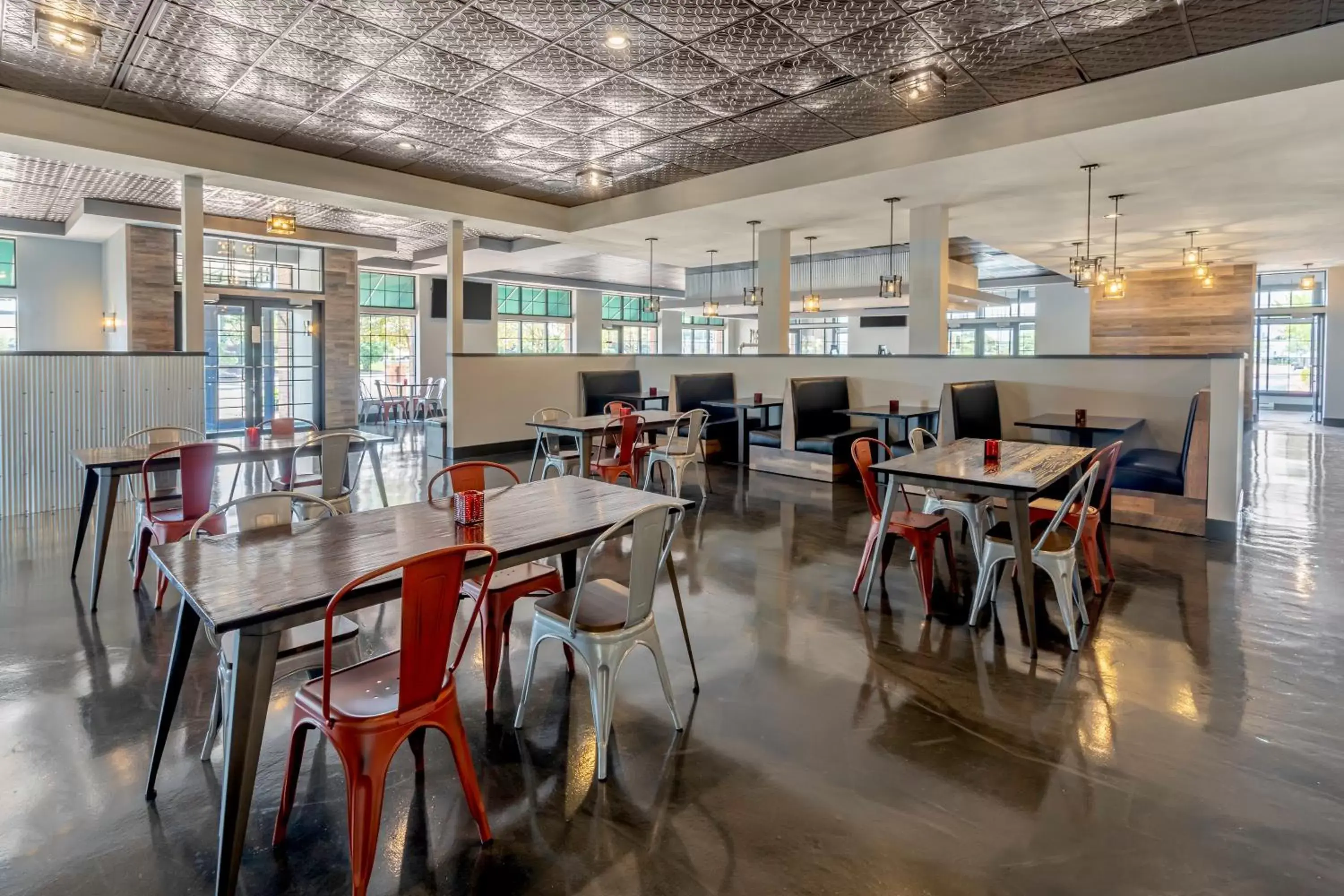 Restaurant/places to eat in Holiday Inn & Suites Wausau-Rothschild by IHG Restaurant/places to eat in Holiday Inn & Suites Wausau-Rothschild by IHG