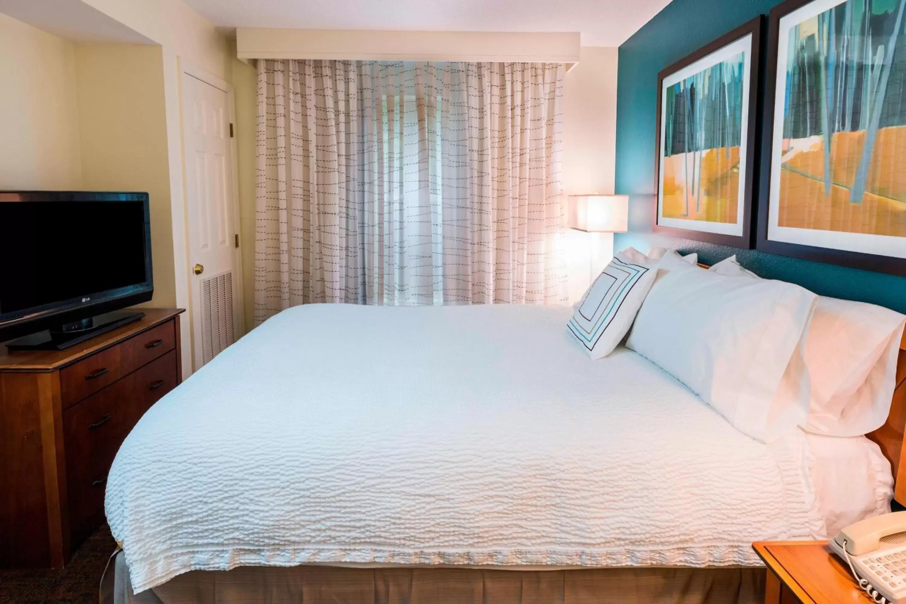 Bedroom, Bed in Residence Inn Huntsville