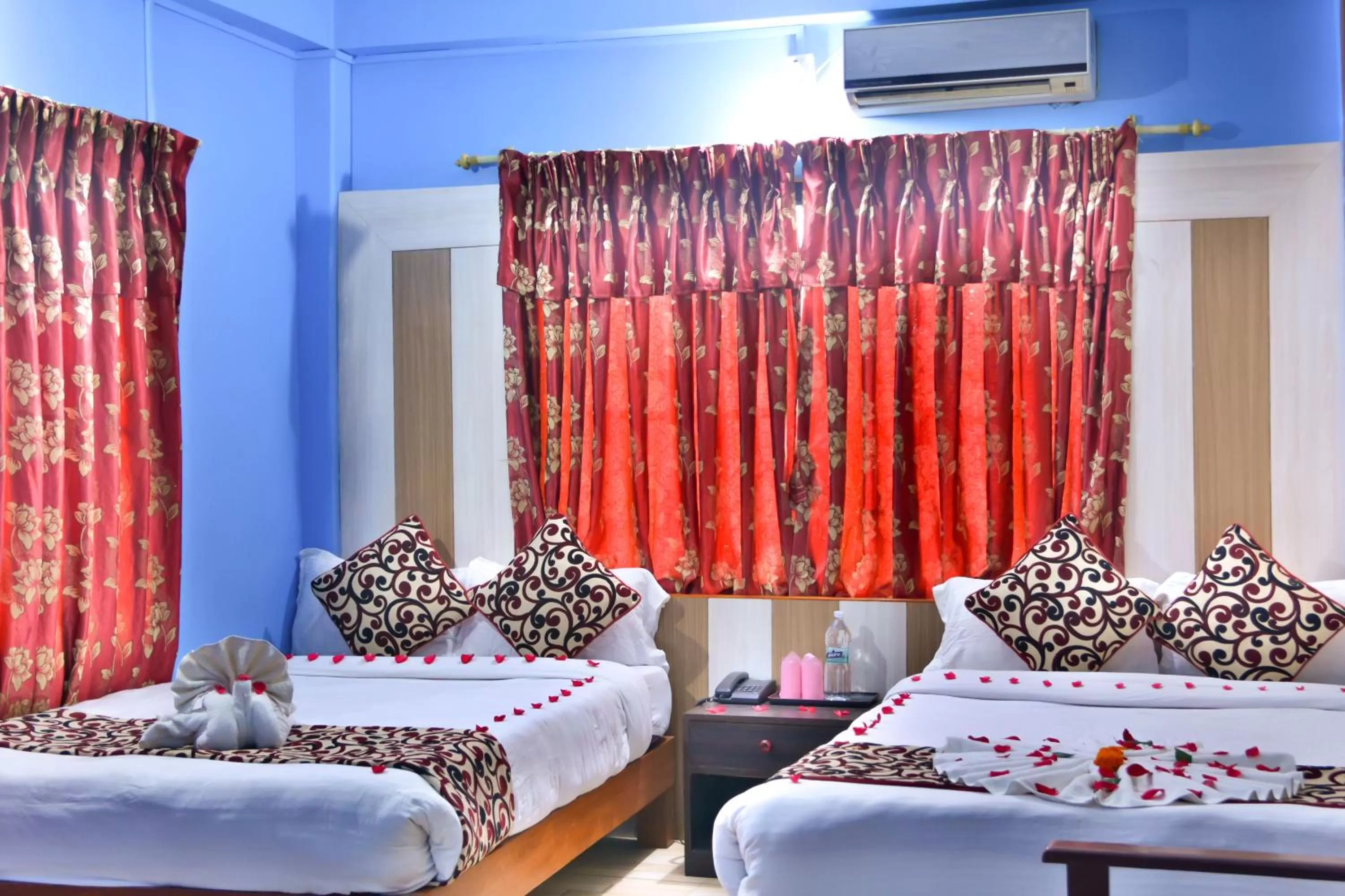 Bed in Hotel Middle Point Pvt Ltd