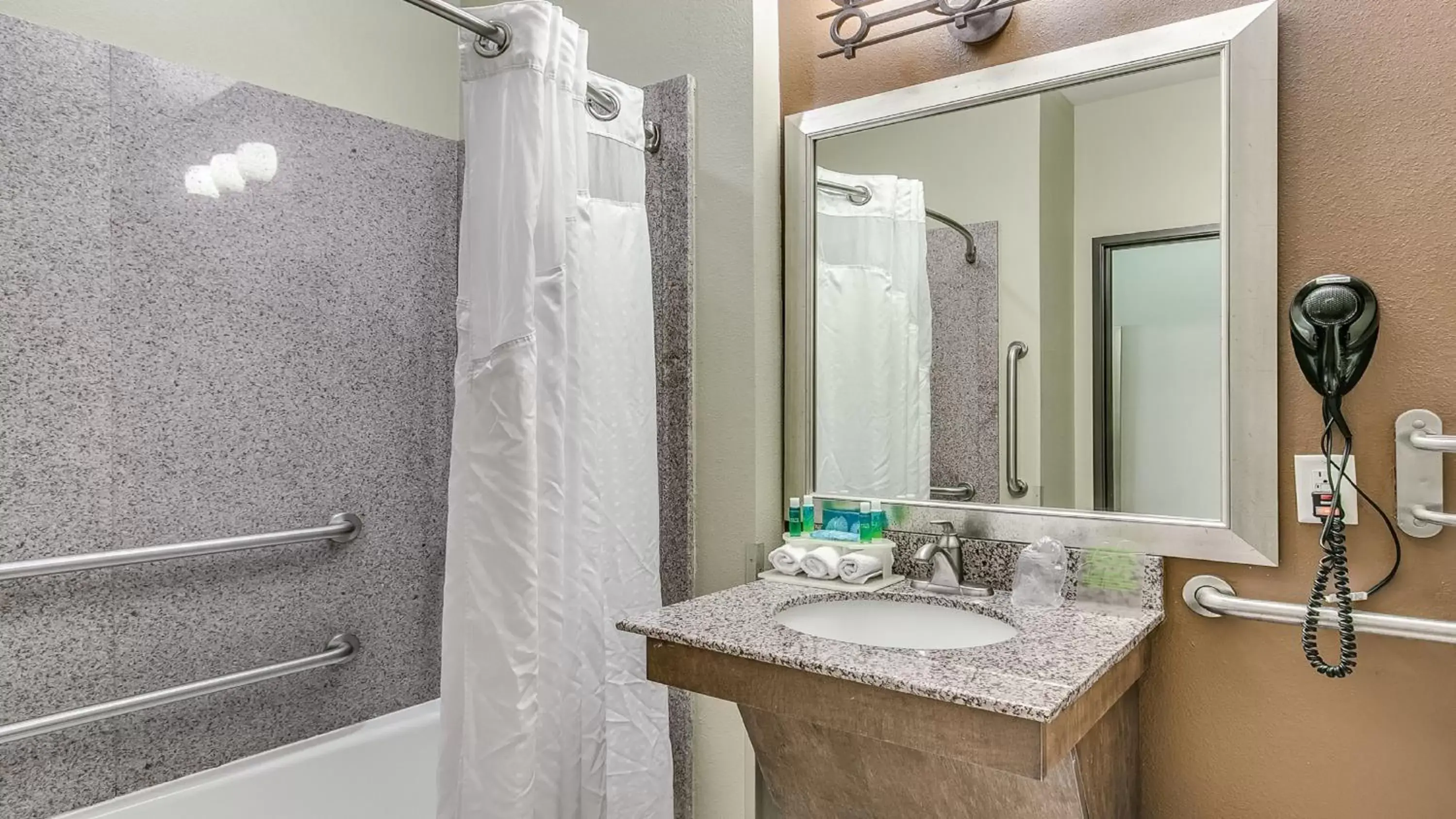 Bathroom in Holiday Inn Express & Suites Lubbock Southwest – Wolfforth, an IHG Hotel