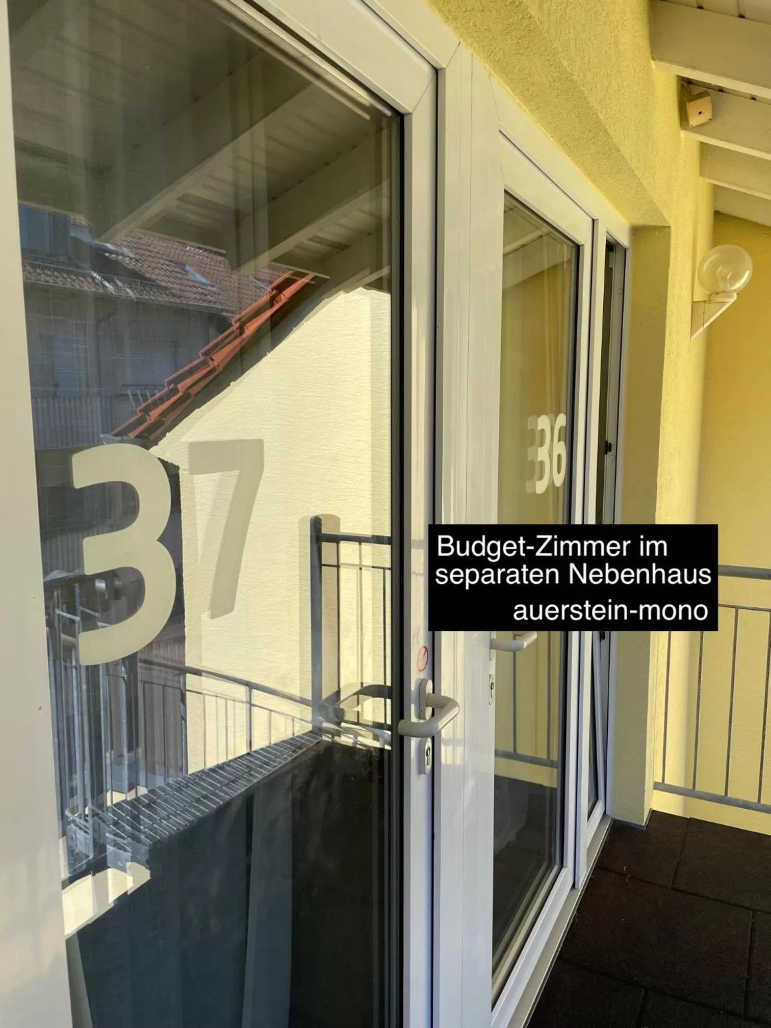 Property building in AUERSTEIN-Hotels auerstein & auerstein-mono