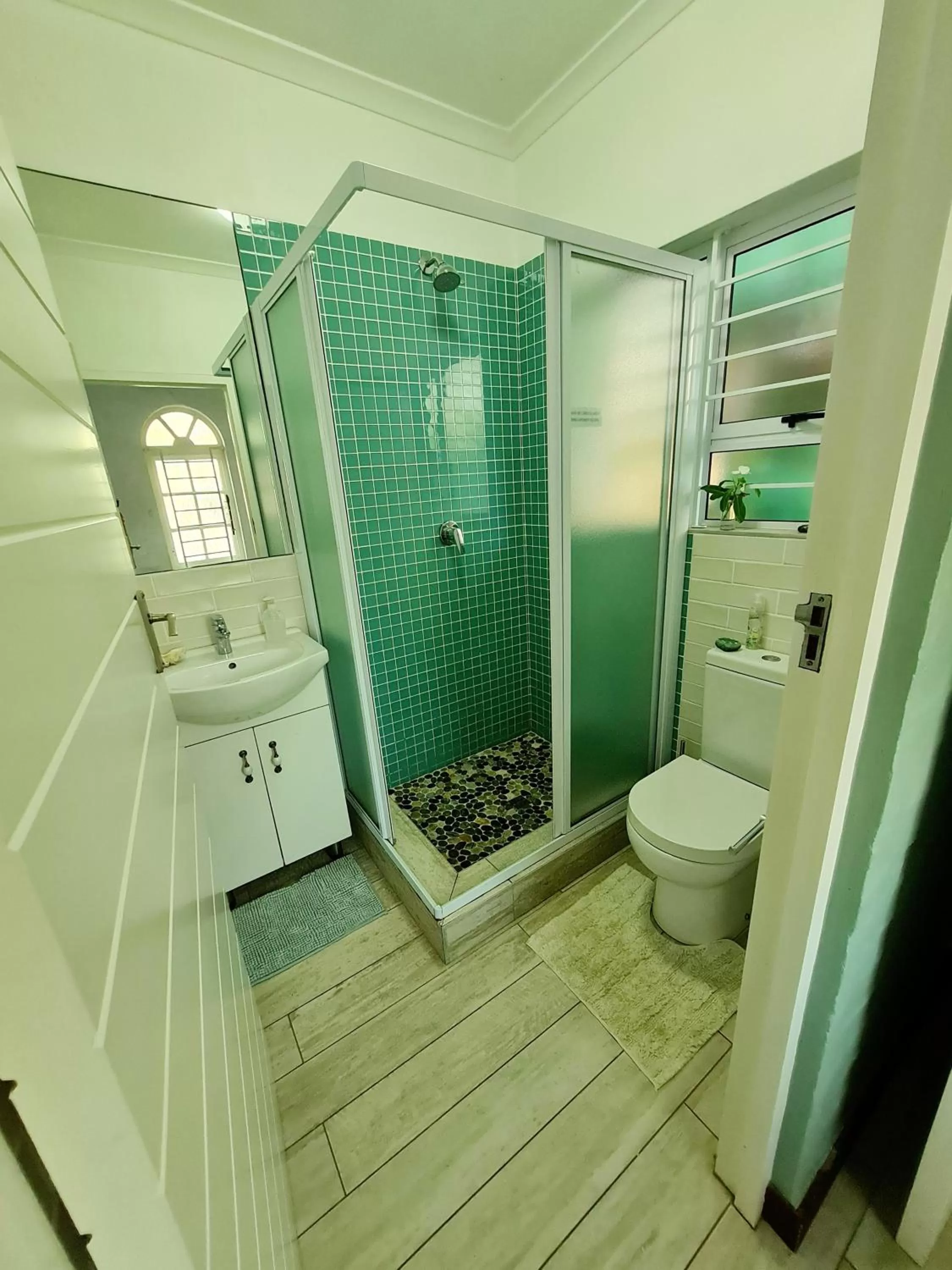 Shower in Shaka's Seat Guesthouse