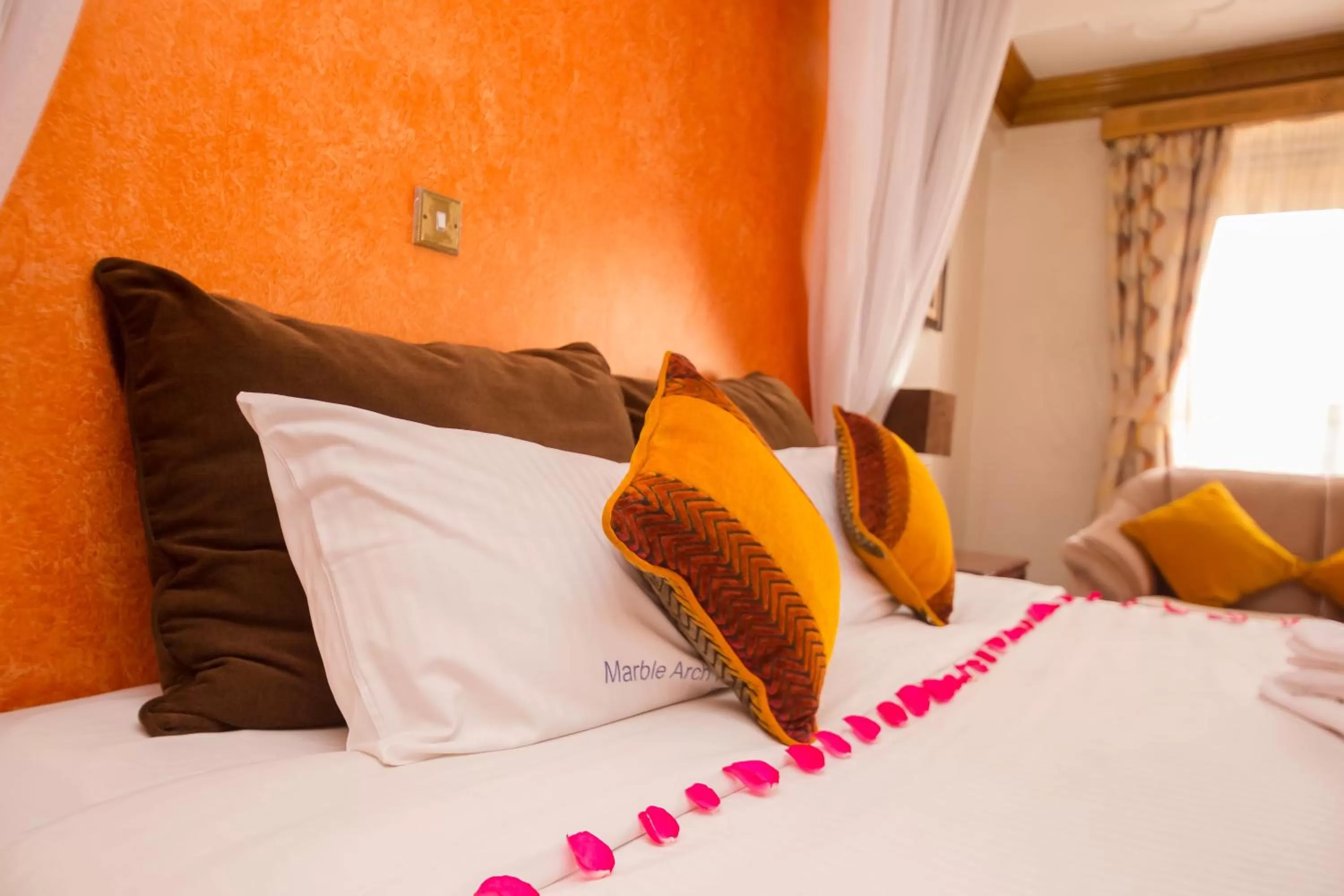 Bedroom, Bed in Marble Arch Hotel