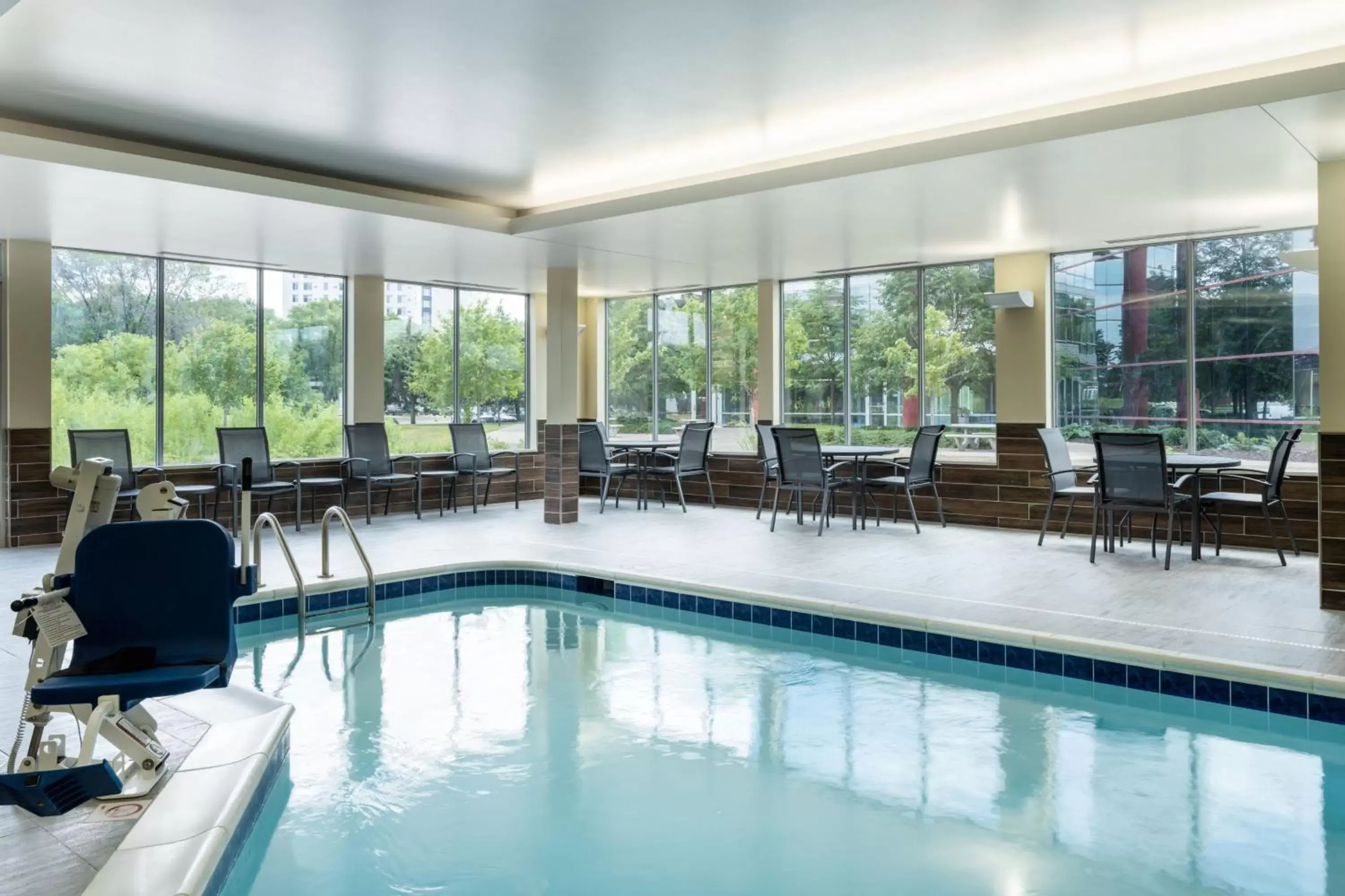 Swimming Pool in Fairfield Inn & Suites Minneapolis North