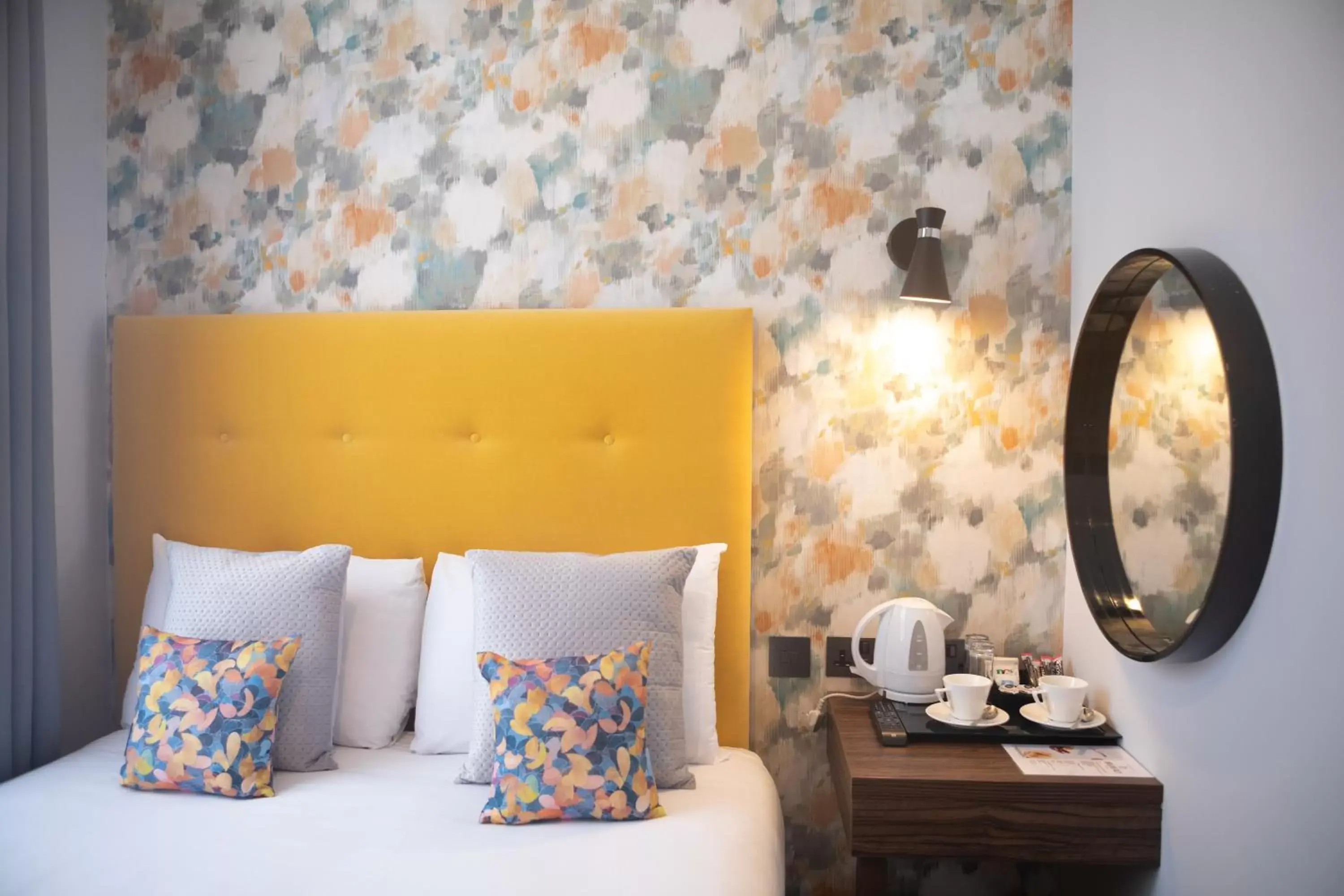 Bed in Paddington Park Hotel