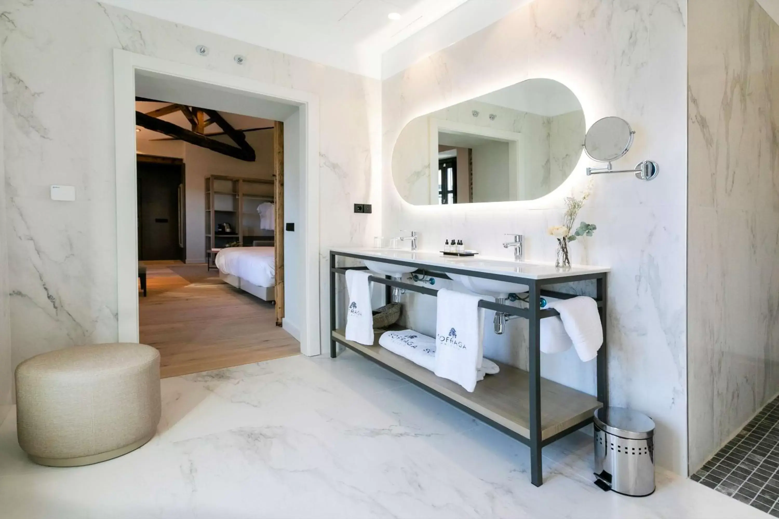 Bathroom, Kitchen/Kitchenette in Sofraga Palacio, World Hotels Crafted