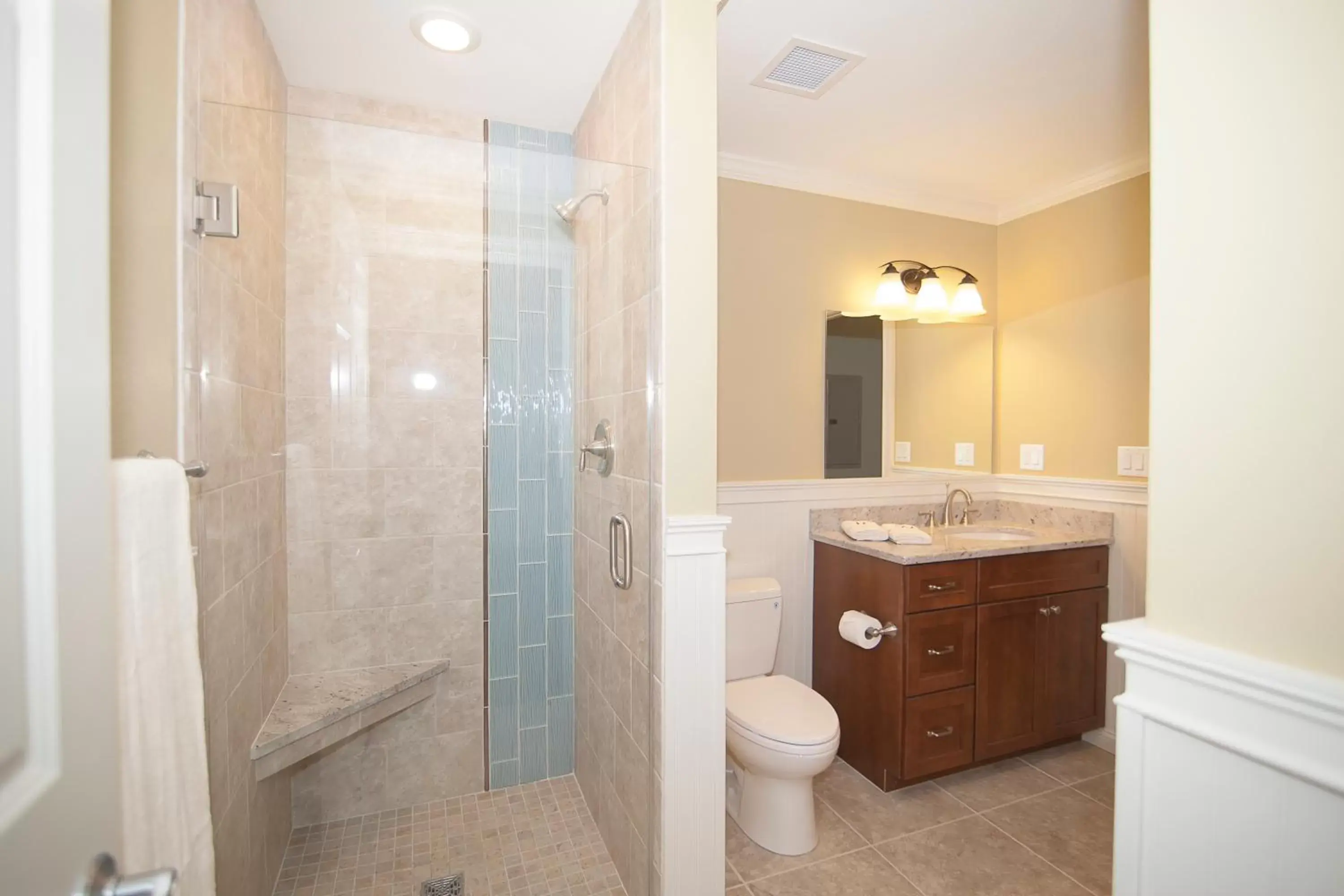 Shower, Bathroom in RiverWalk Resort at Loon Mountain