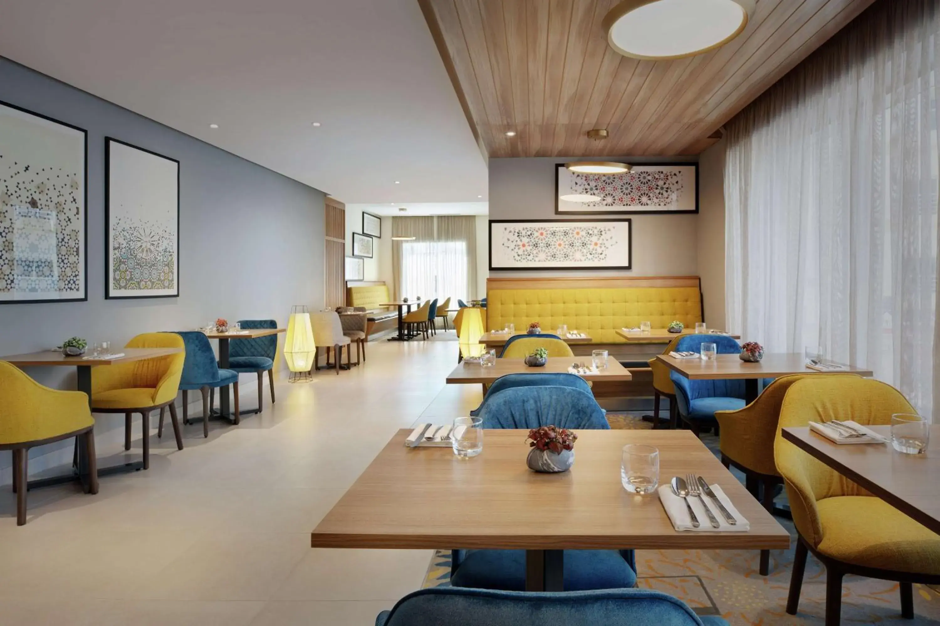 Restaurant/Places to Eat in Hampton By Hilton Dubai Al Barsha