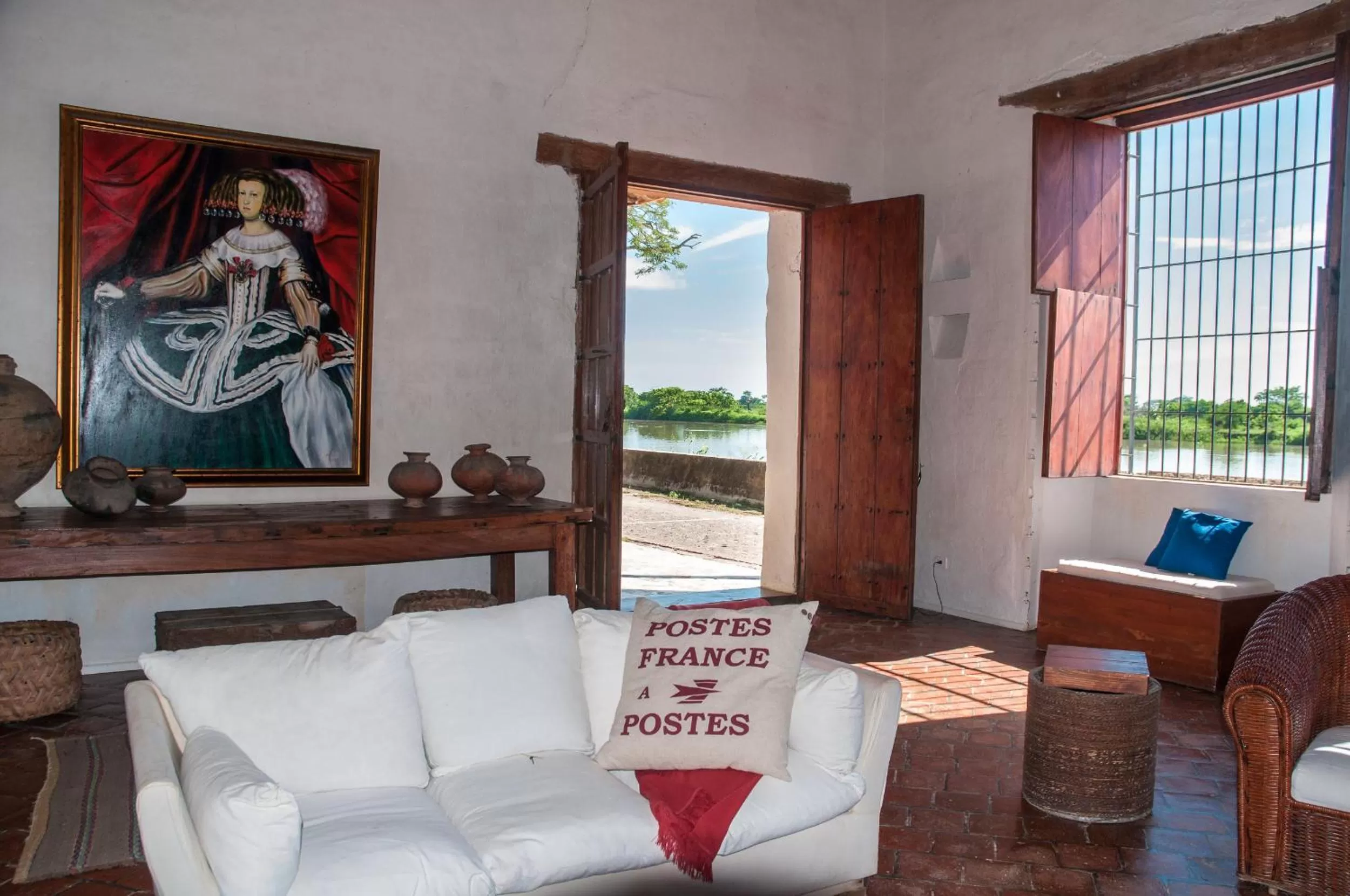 Day in Portal de la Marquesa