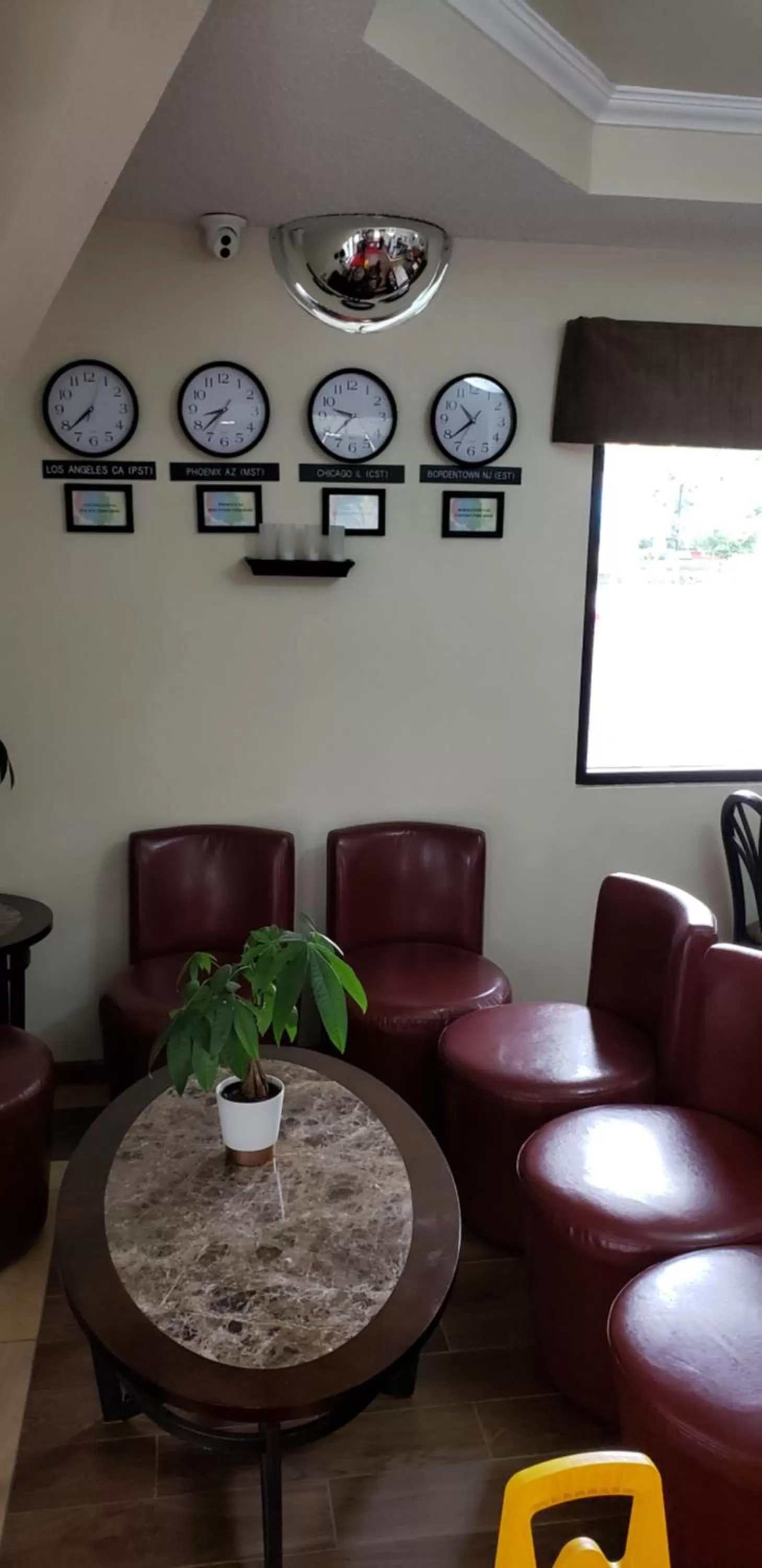 Breakfast in MHO Hotel Bordentown