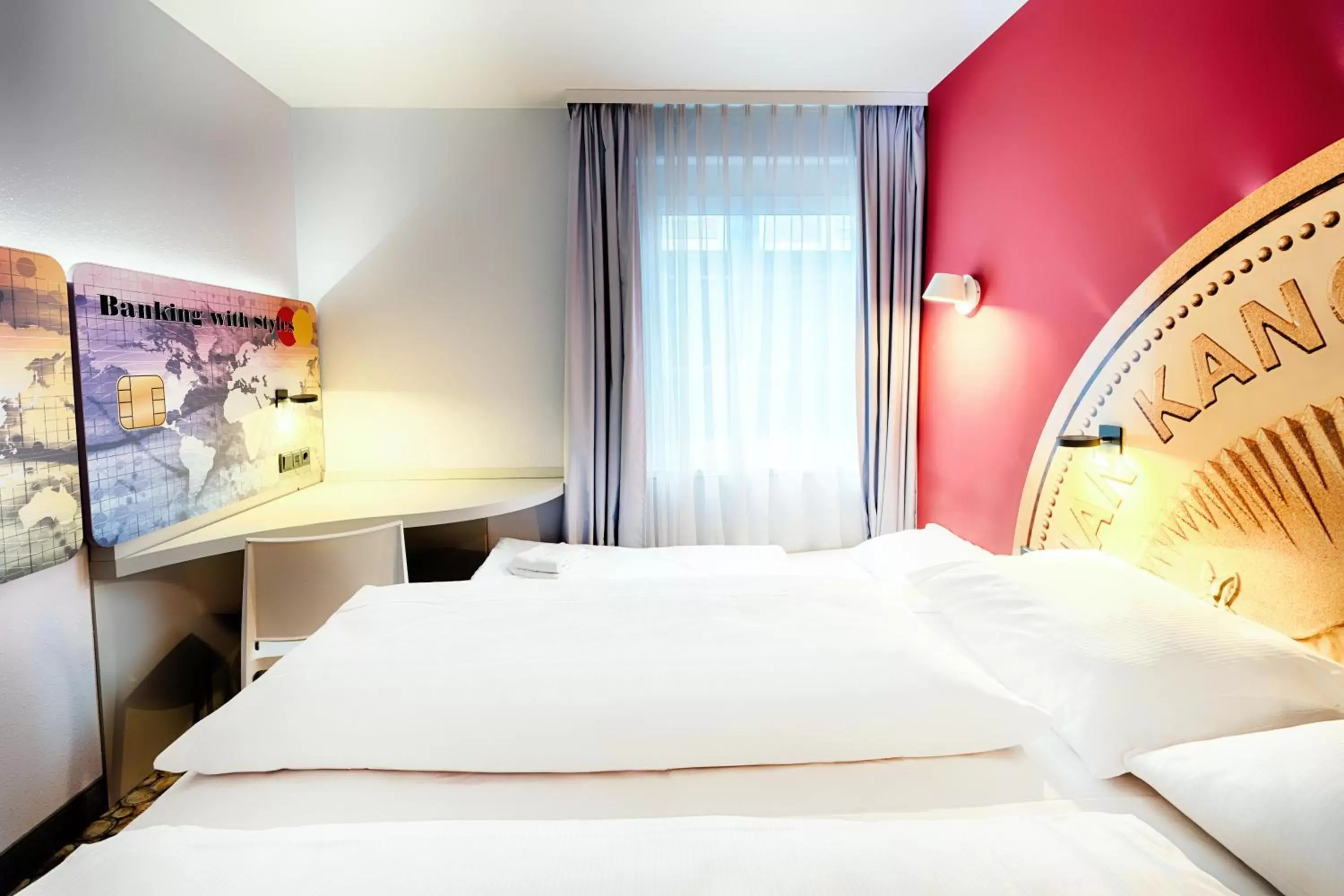 TV and multimedia, Bed in B&B Hotel Offenbach-Kaiserlei