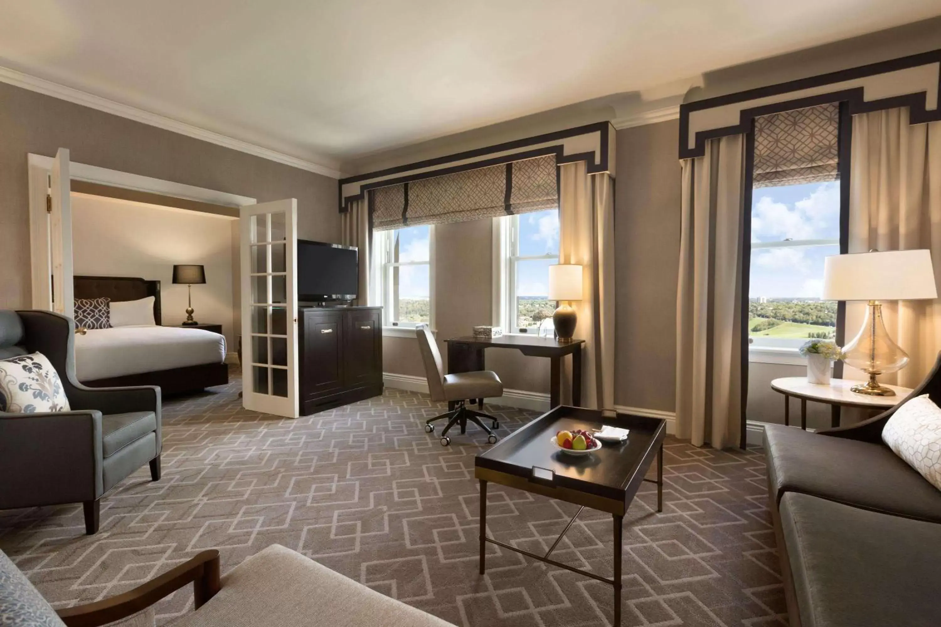 Bedroom, Seating Area in Fairmont Hotel Macdonald