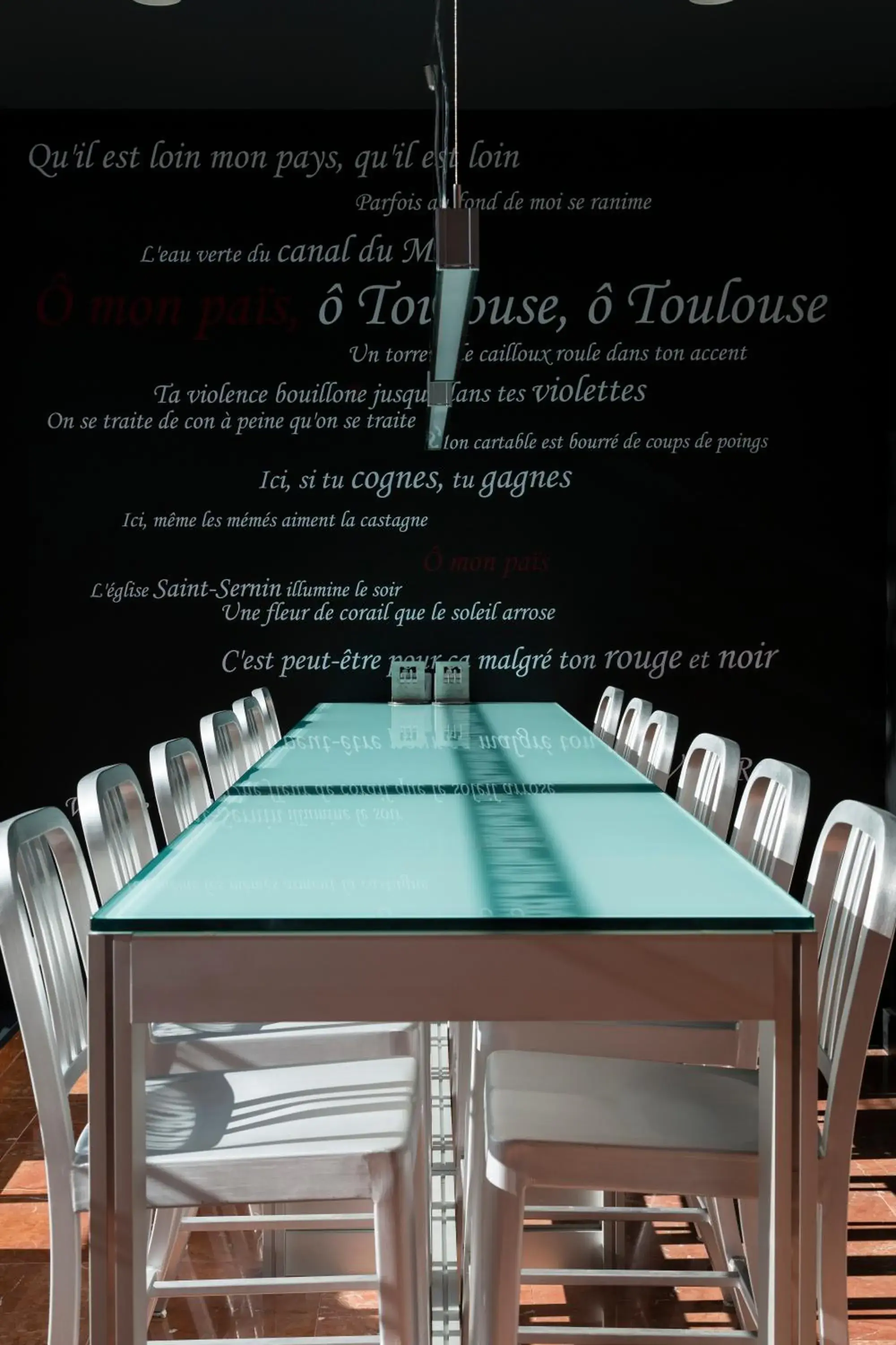 Restaurant/places to eat in Hôtel de Brienne