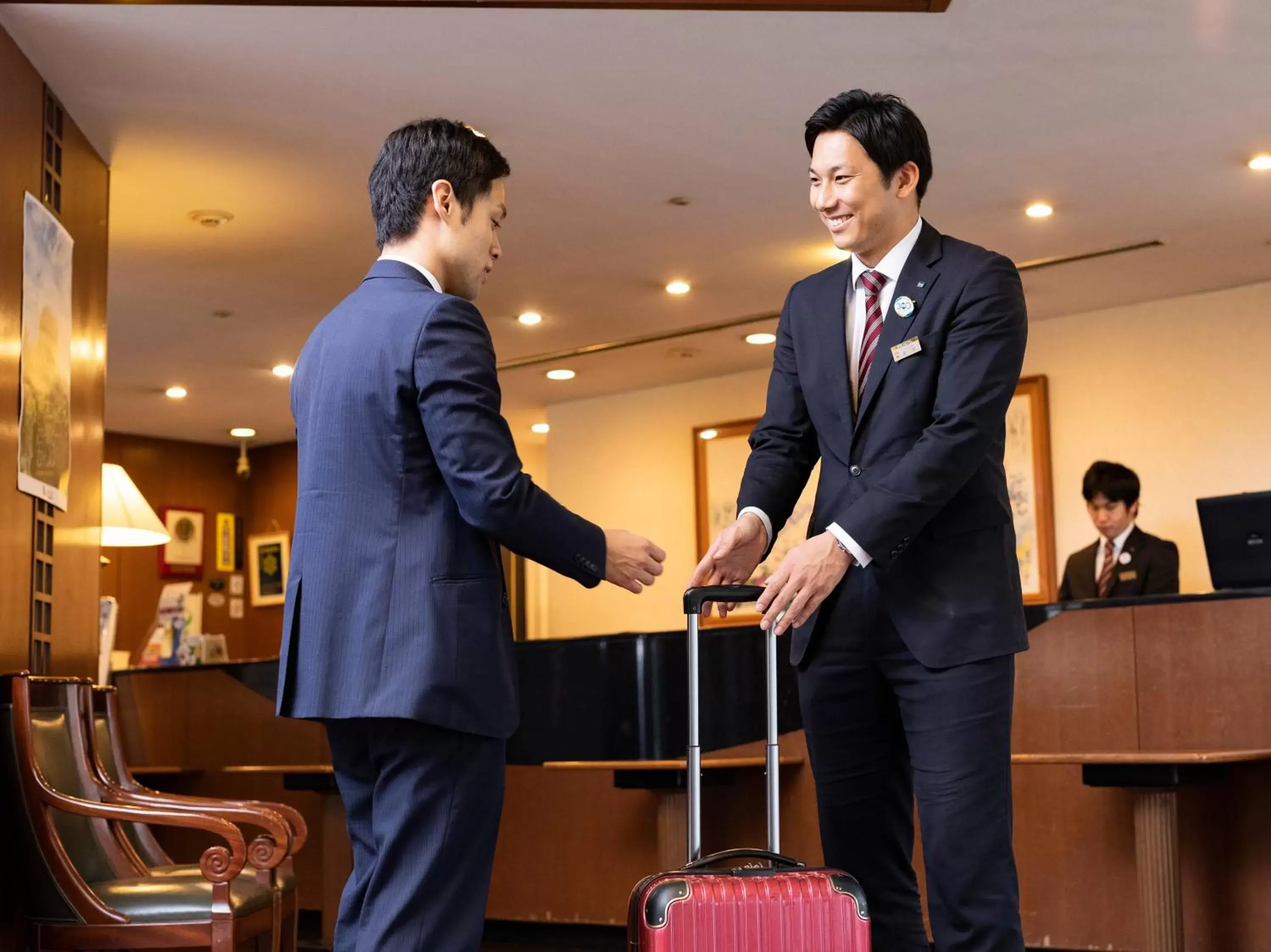 Staff in Ark Hotel Kumamotojo Mae -ROUTE INN HOTELS-
