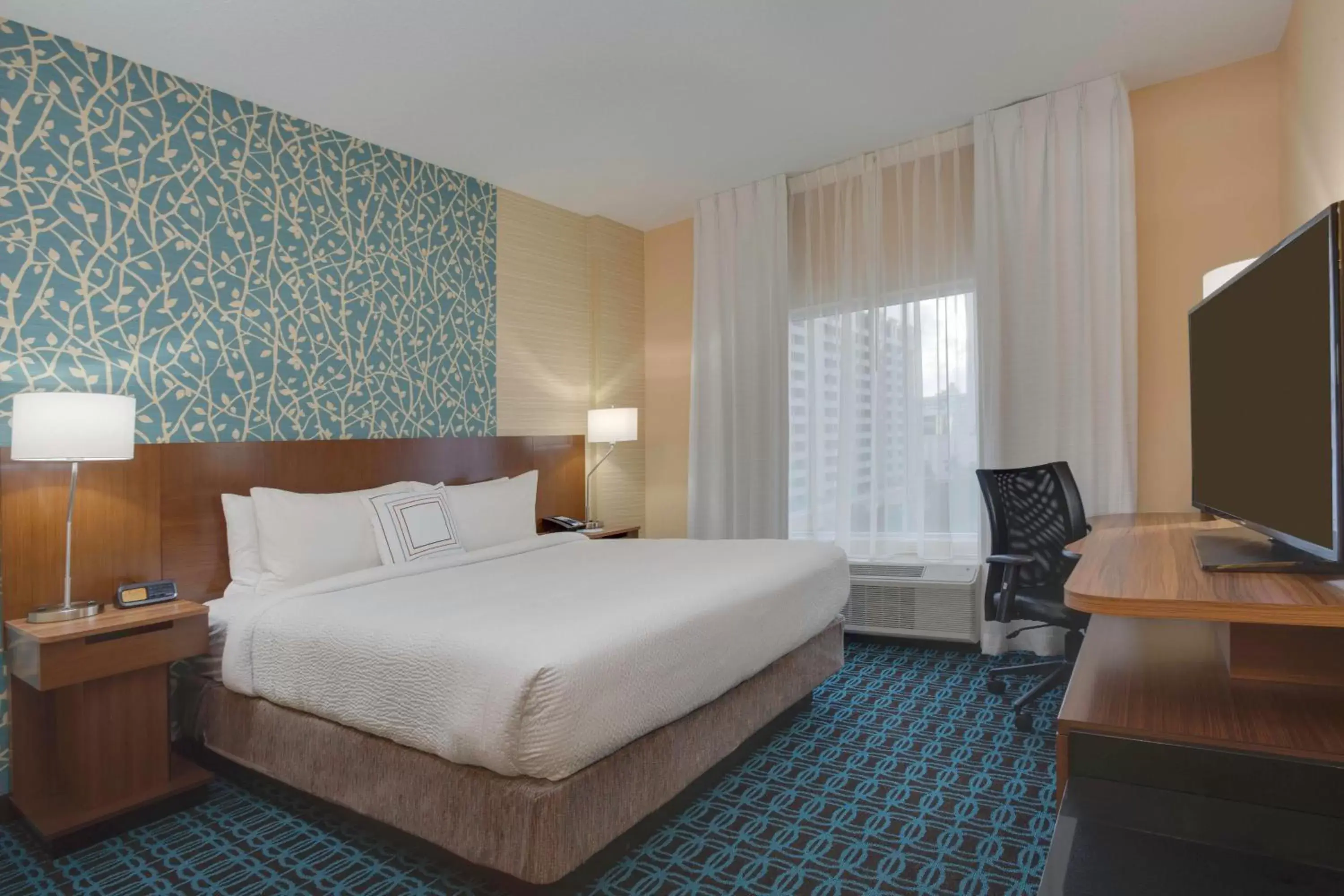 Photo of the whole room, Bed in Fairfield Inn & Suites By Marriott Fort Lauderdale Downtown/Las Olas