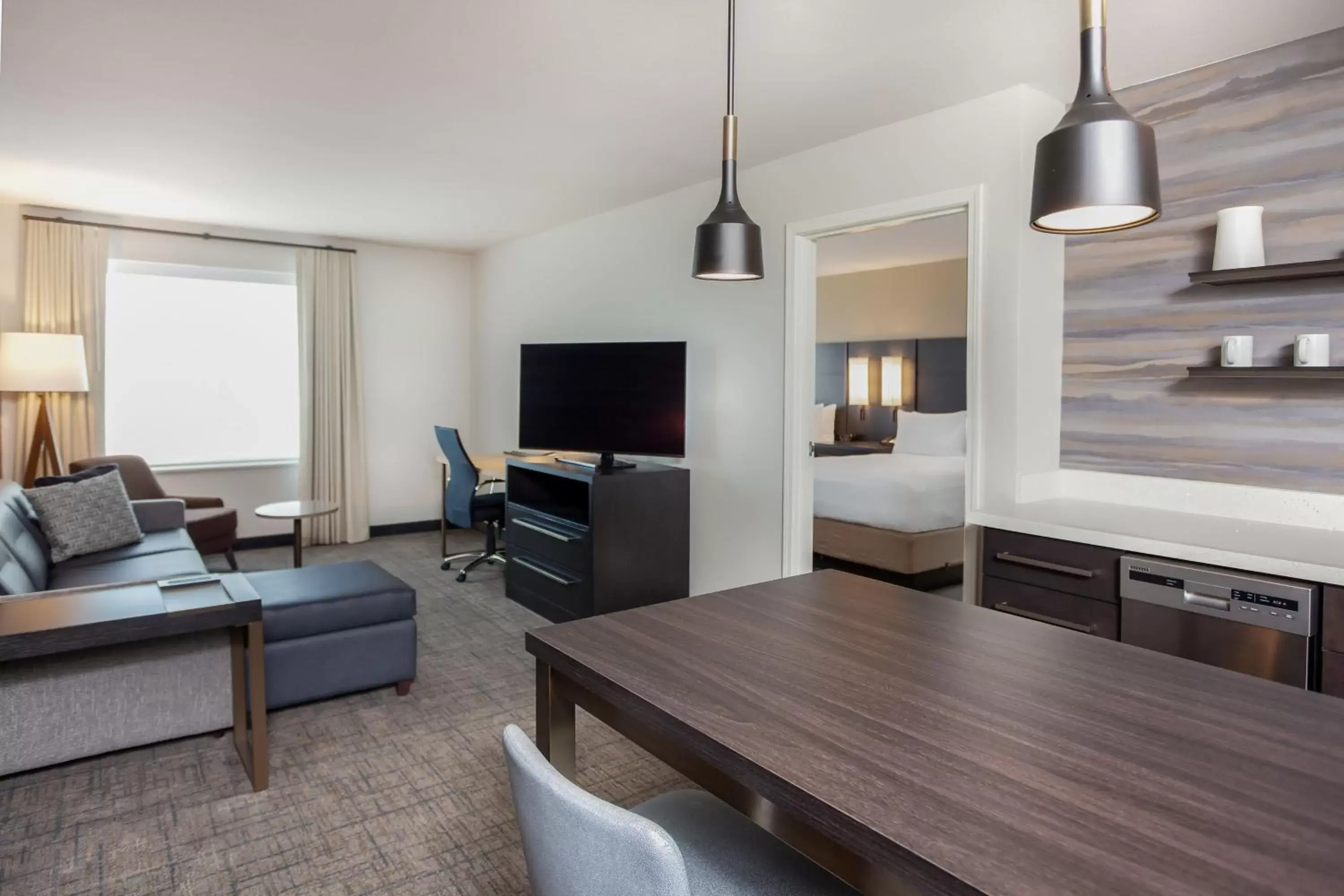 Photo of the whole room, Dining Area in Residence Inn Providence Coventry