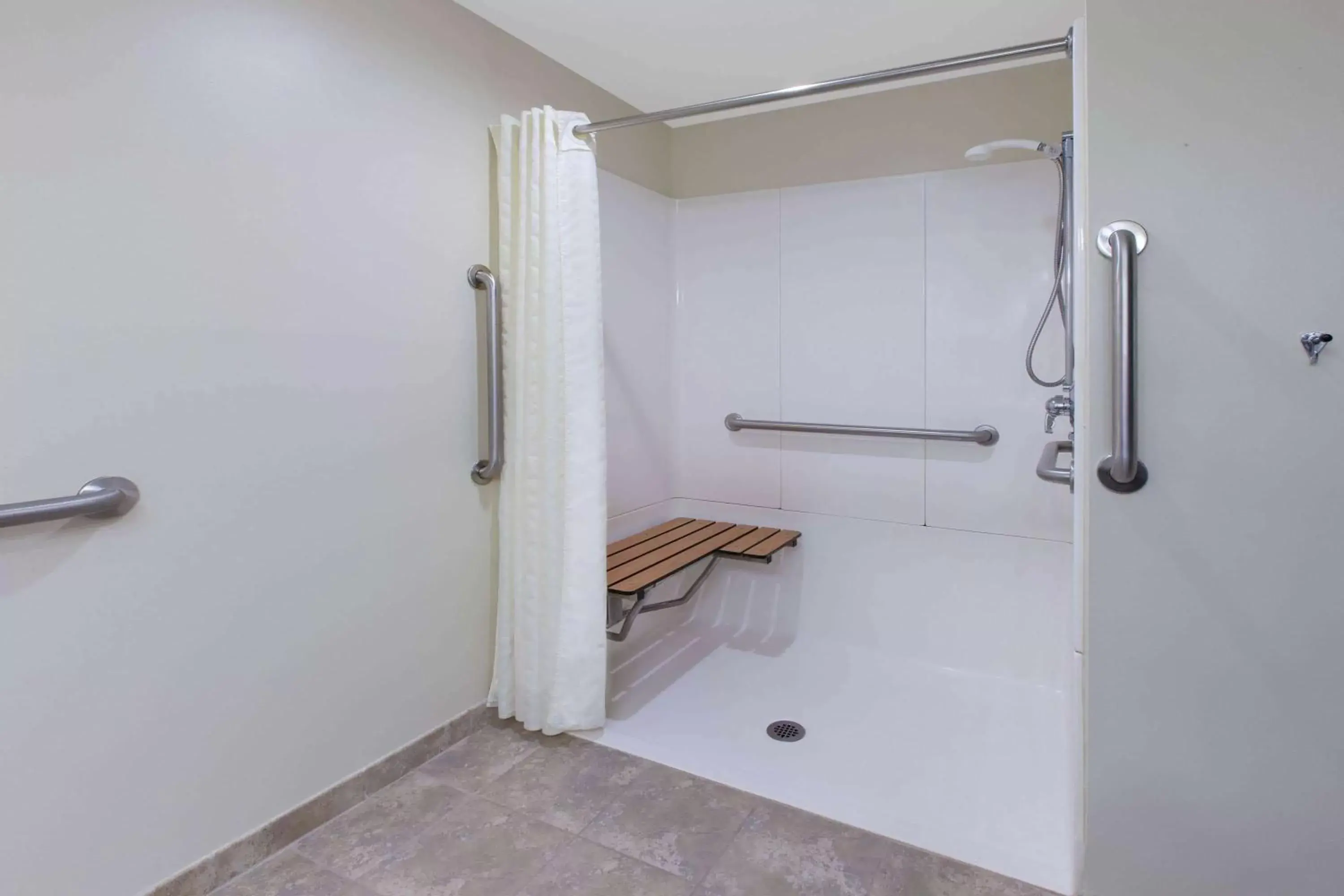 Shower, Bathroom in AmericInn by Wyndham Silver City