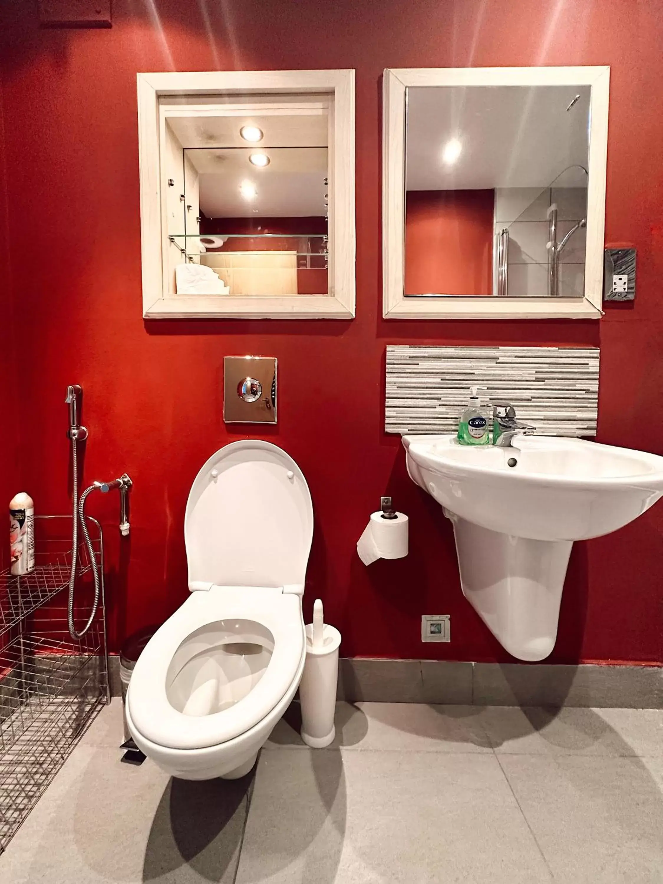 Bathroom in Canary Wharf - Luxury Apartments