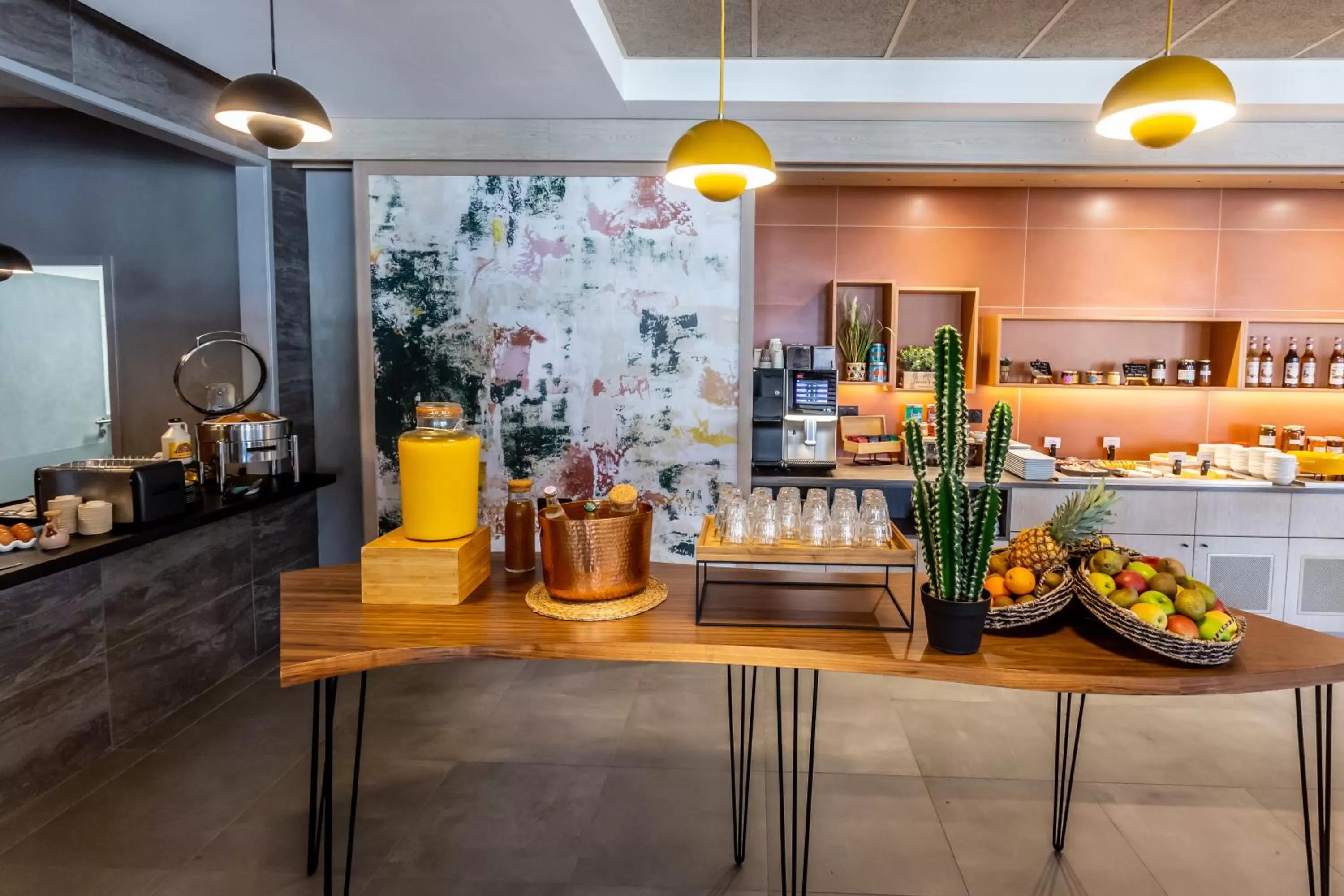 Breakfast in Novotel Bourges