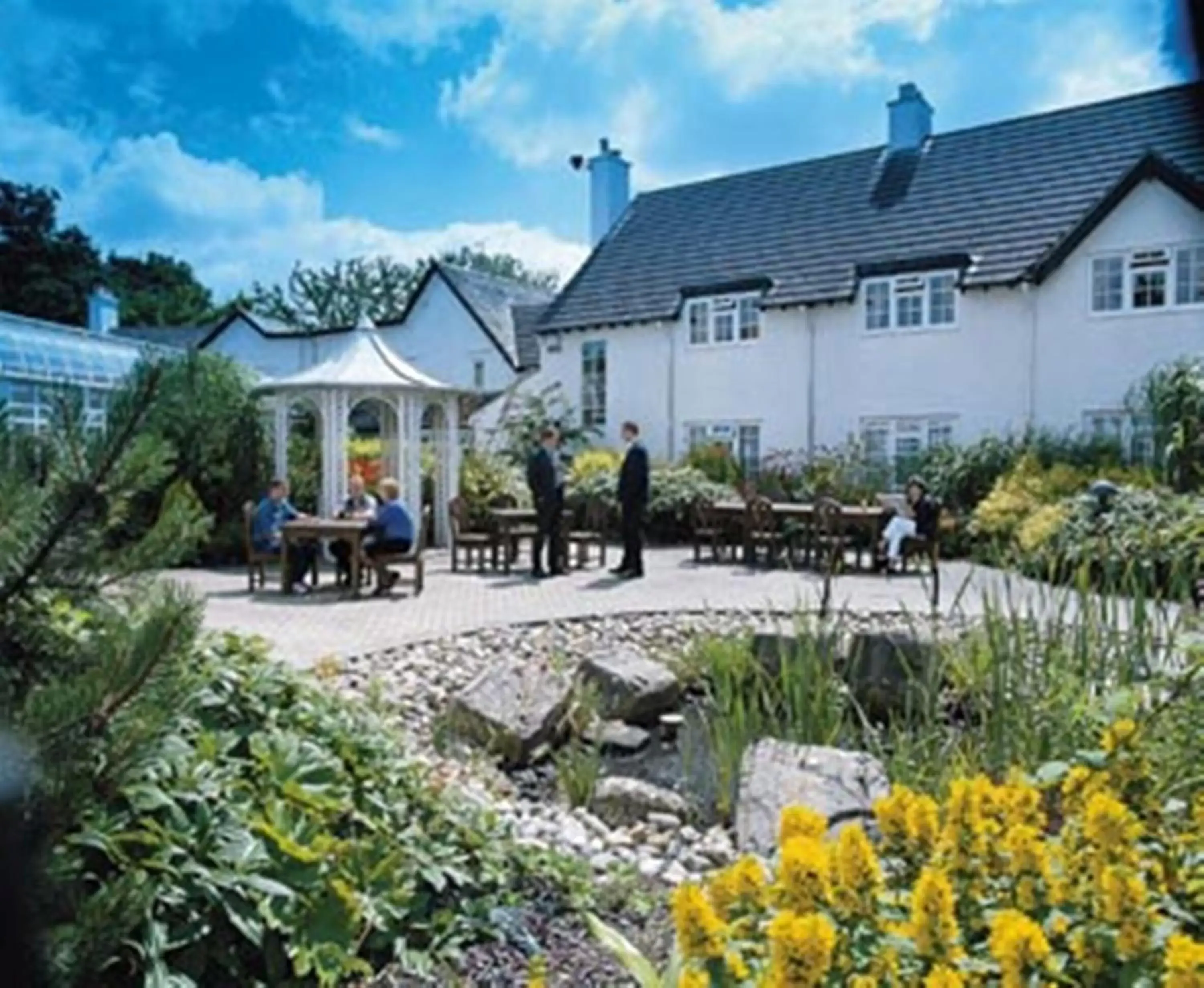 Facade/entrance, Property Building in Basingstoke Country Hotel & Spa