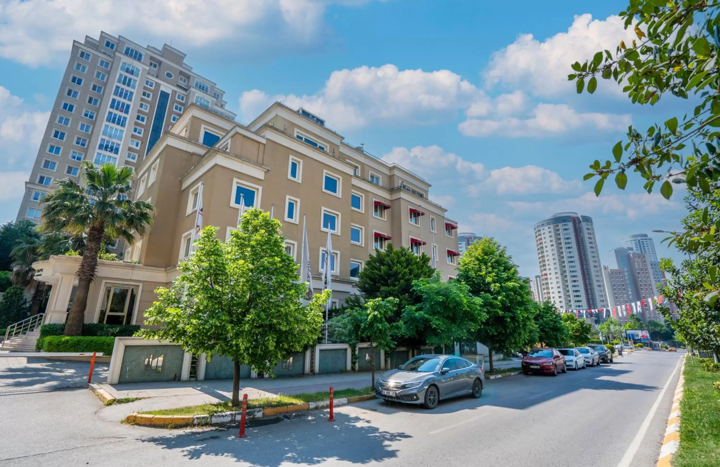 Property building in The Gate 30 Suites Ataşehir