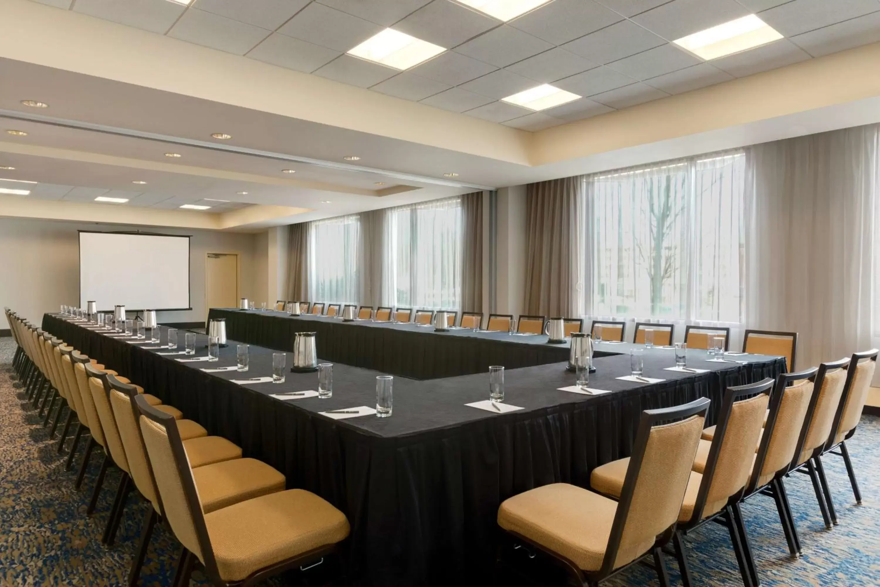 Meeting/conference room in Embassy Suites by Hilton Boston Waltham