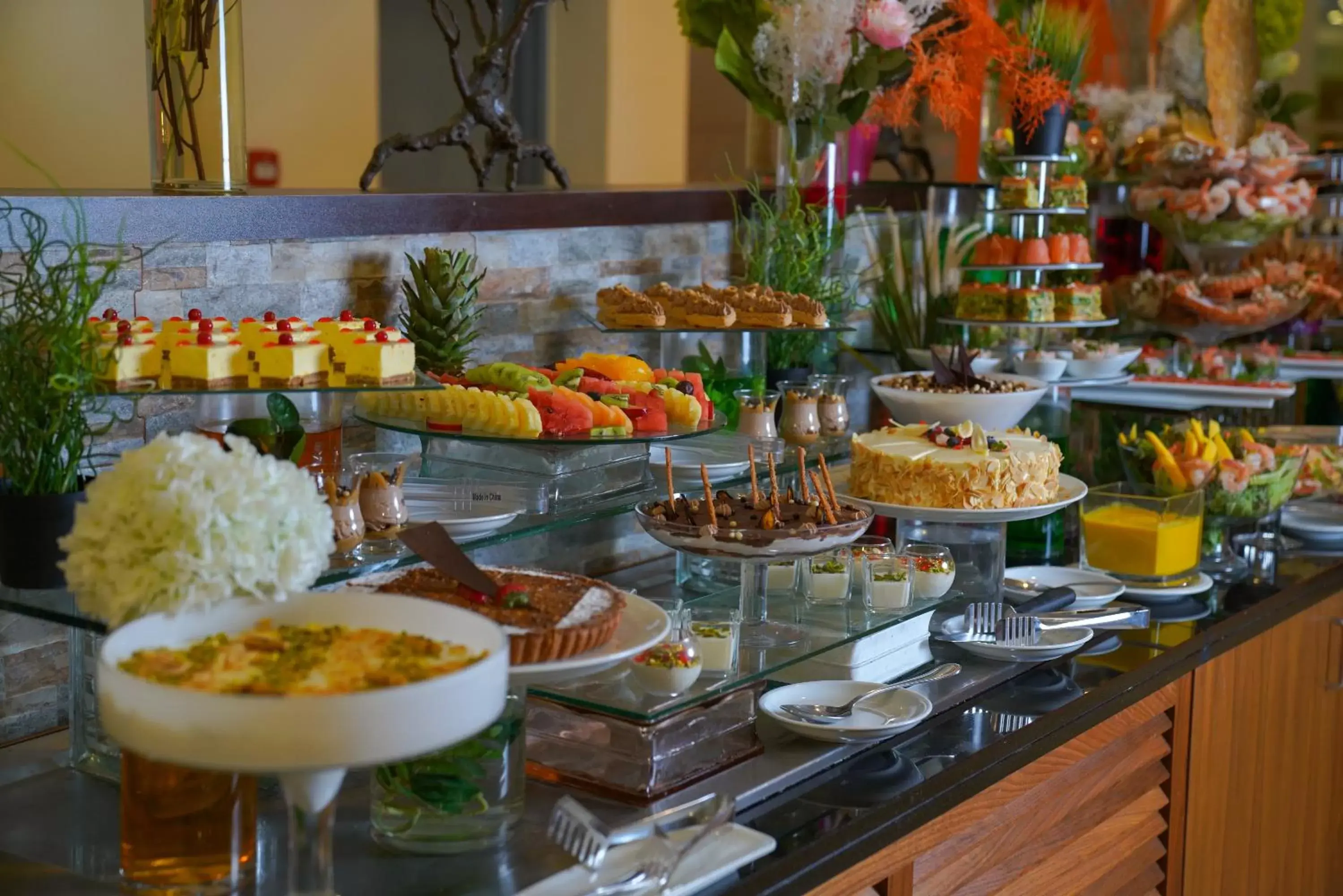 Food and drinks in Ramada Encore by Wyndham Kuwait Downtown Food and drinks in Ramada Encore by Wyndham Kuwait Downtown