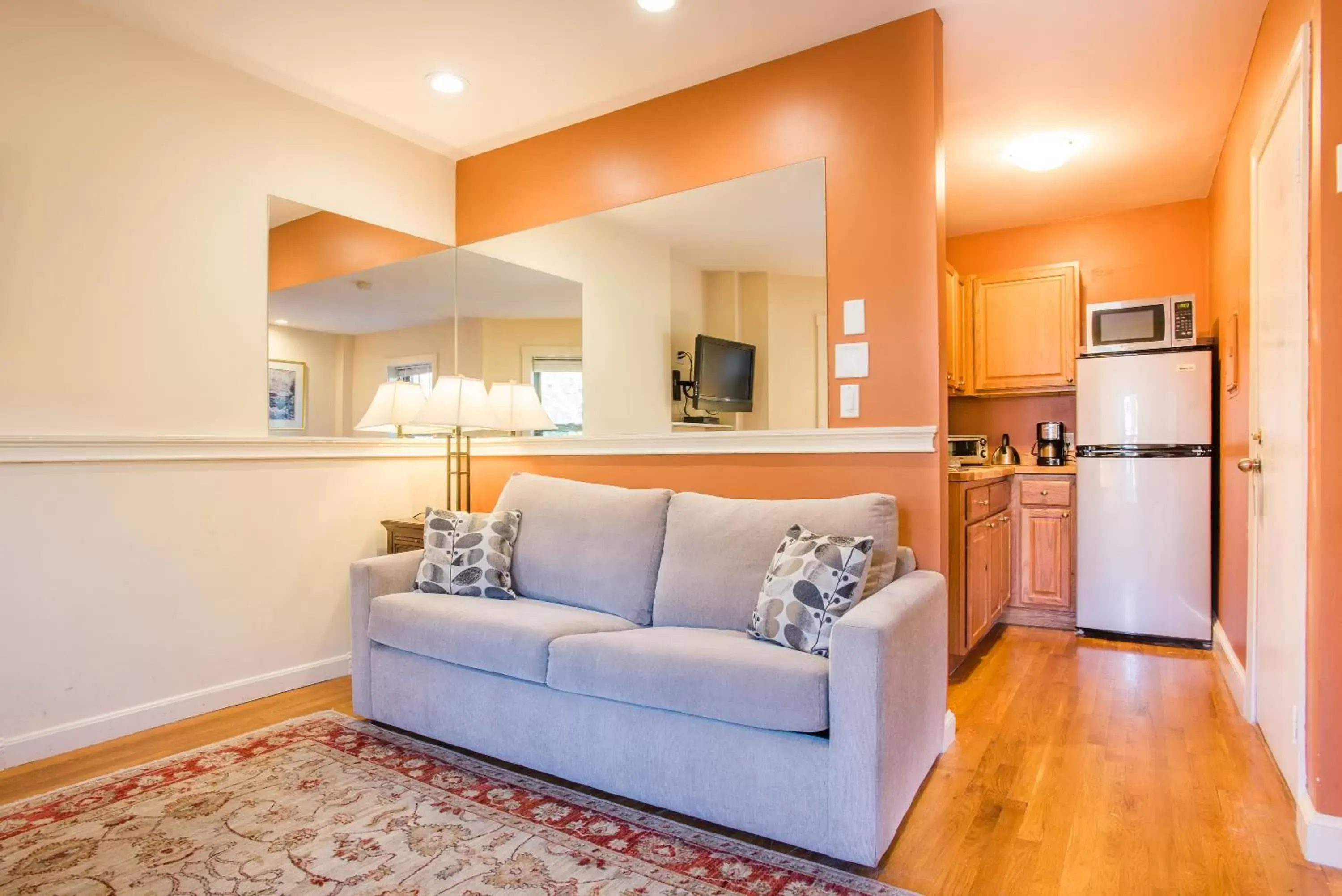 Kitchen or kitchenette, Lounge/Bar in Copley House