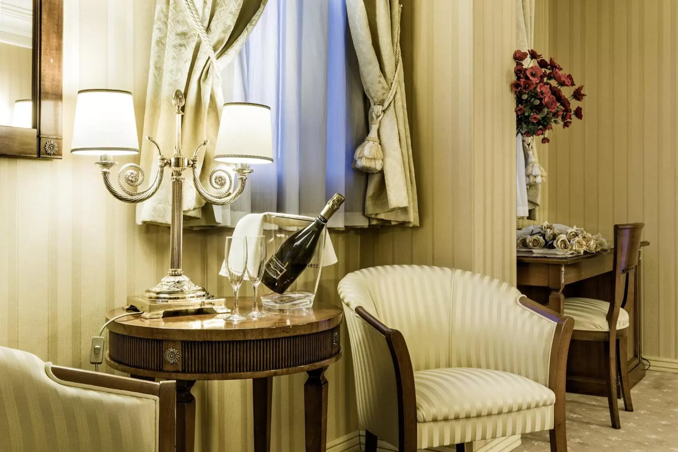 Living room in Hotel Ristorante Paradise Living room in Hotel Ristorante Paradise