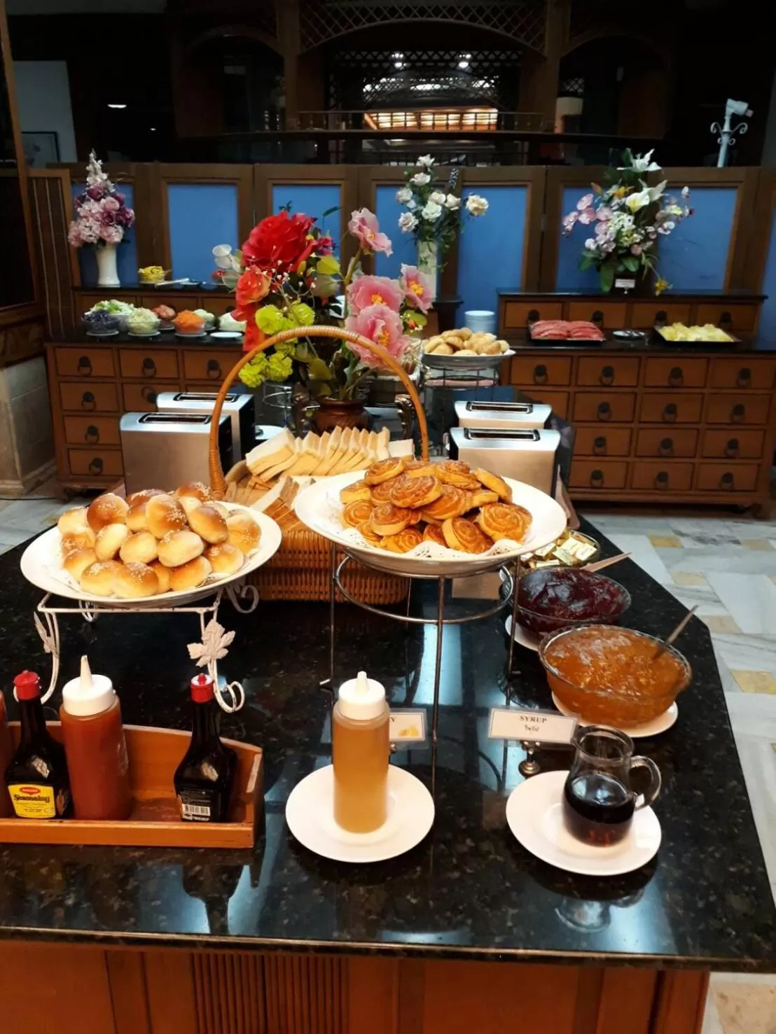 Buffet breakfast in Royal Twins Palace Hotel