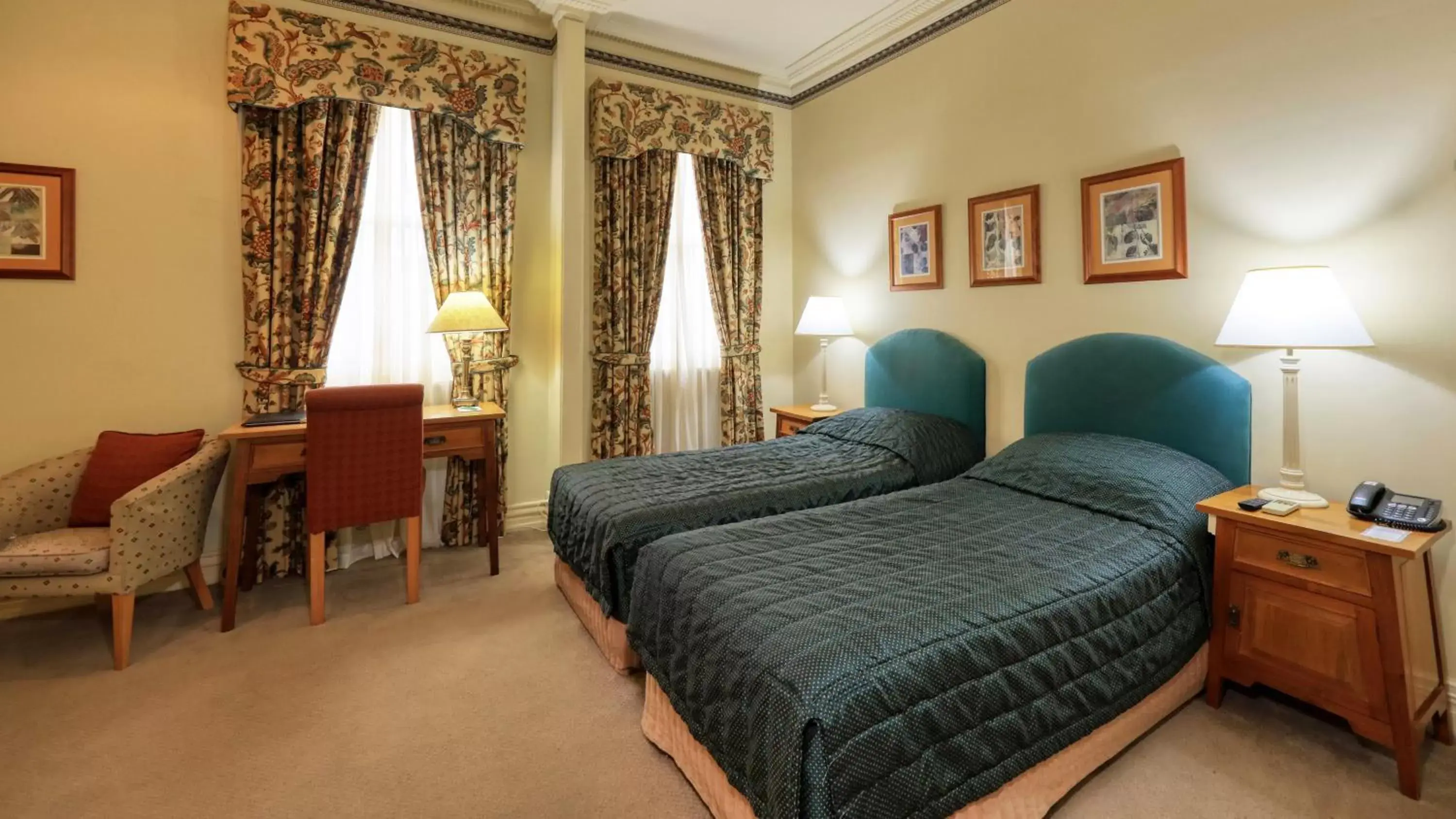 Decorative detail, Bed in Royal Exchange Hotel