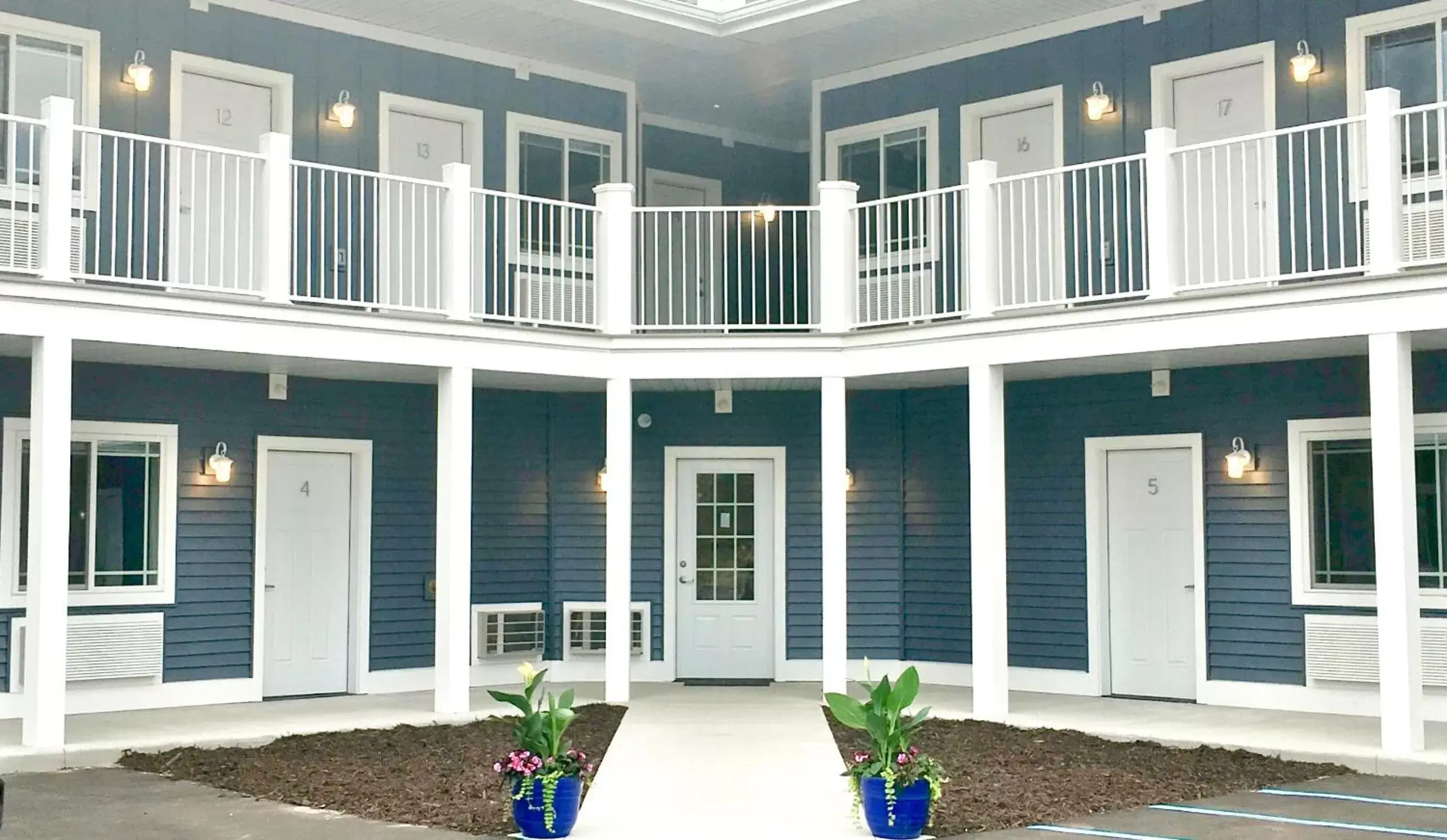 Empire Lakeshore Inn Empire Lakeshore Inn