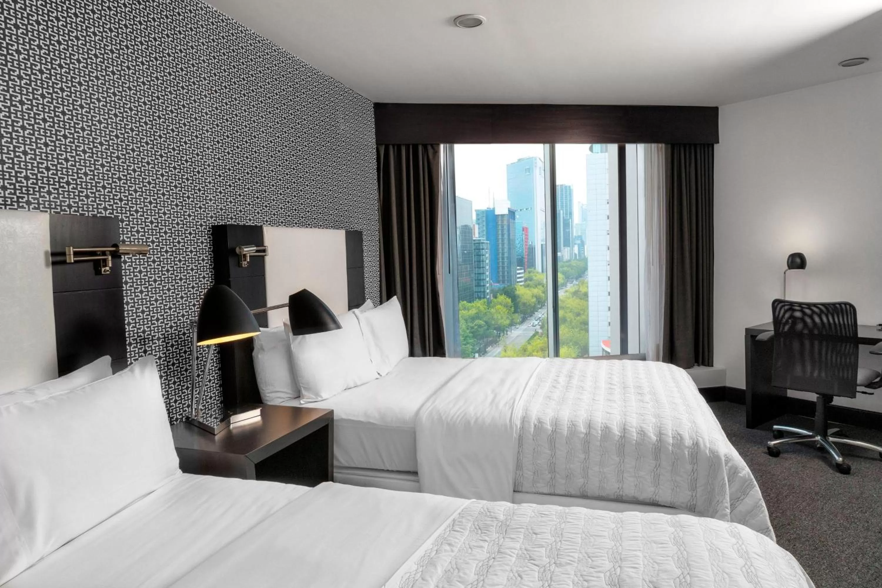 Bedroom, Bed in Le Méridien Mexico City Reforma