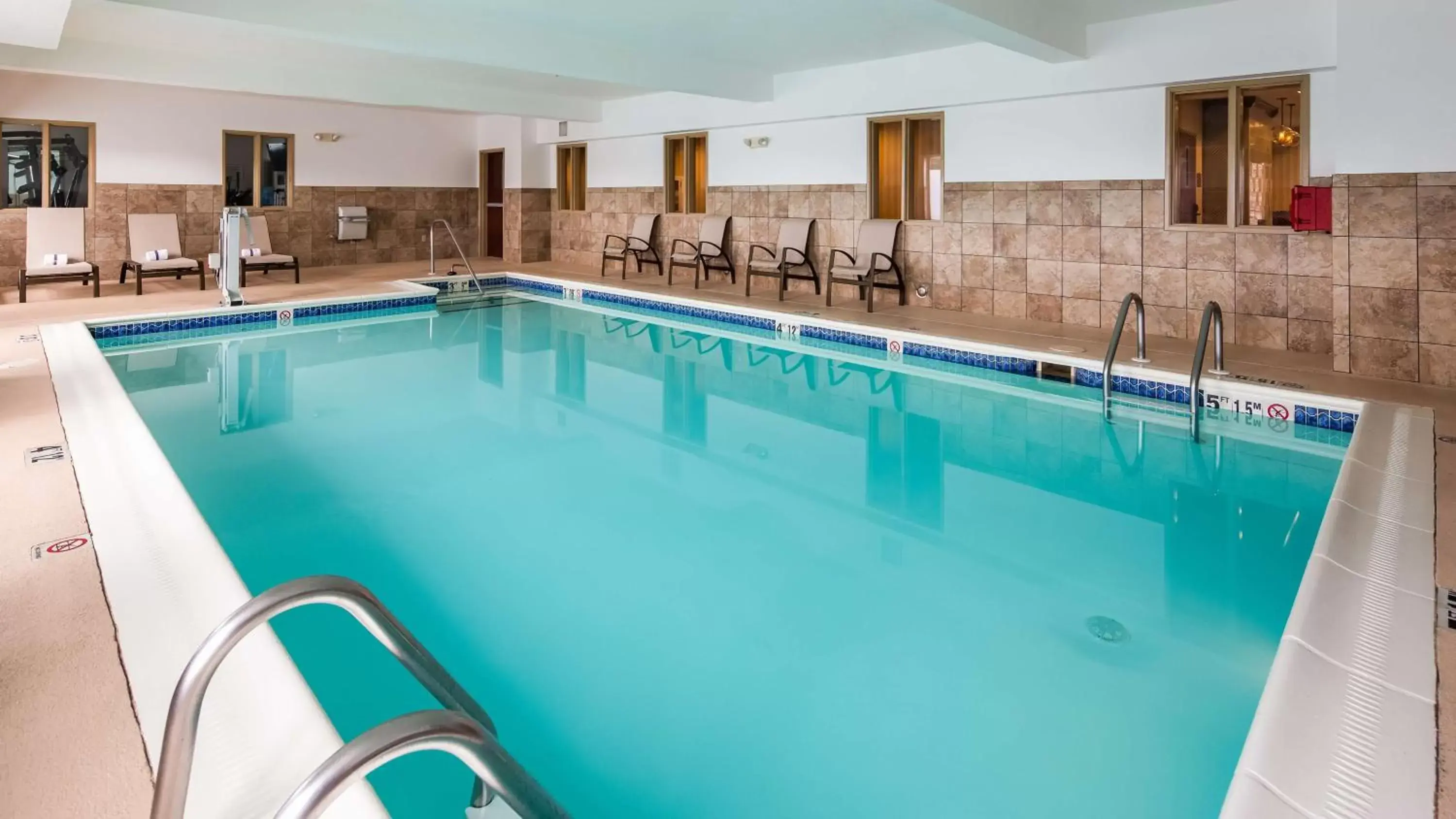 On site, Swimming Pool in Best Western Providence-Seekonk Inn