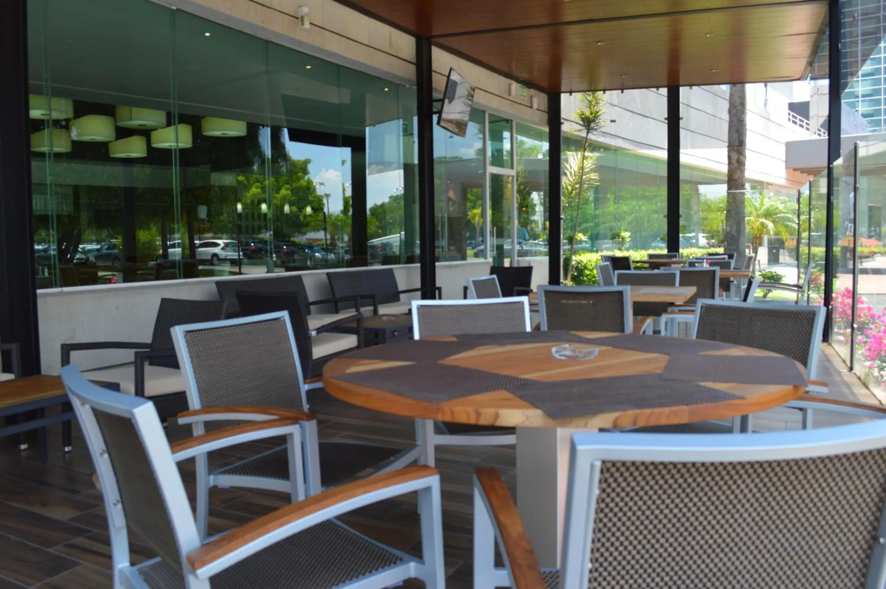 Balcony/Terrace, Restaurant/Places to Eat in Casa Inn Business Hotel Celaya