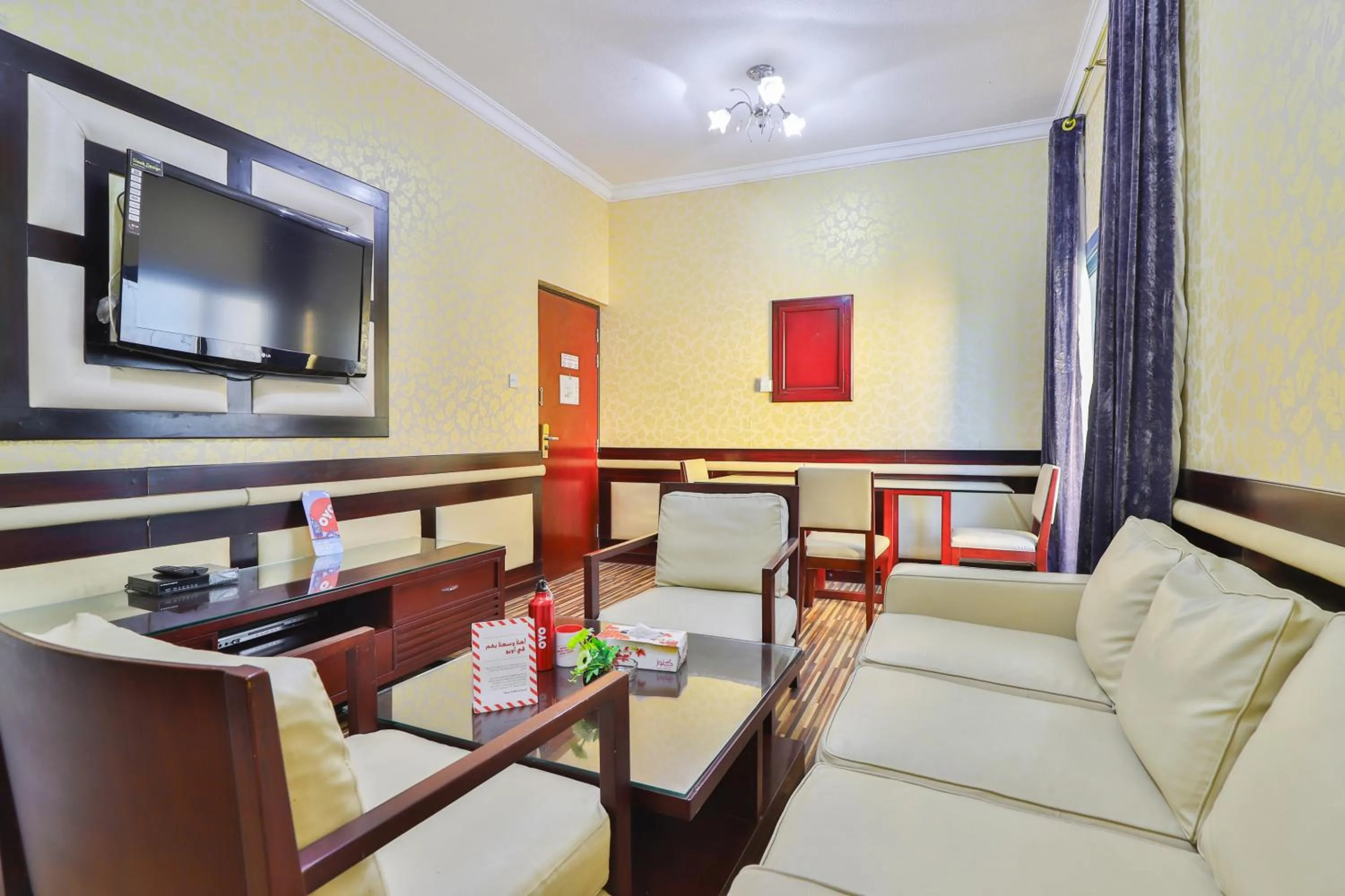 Living room in Grand PJ Hotel