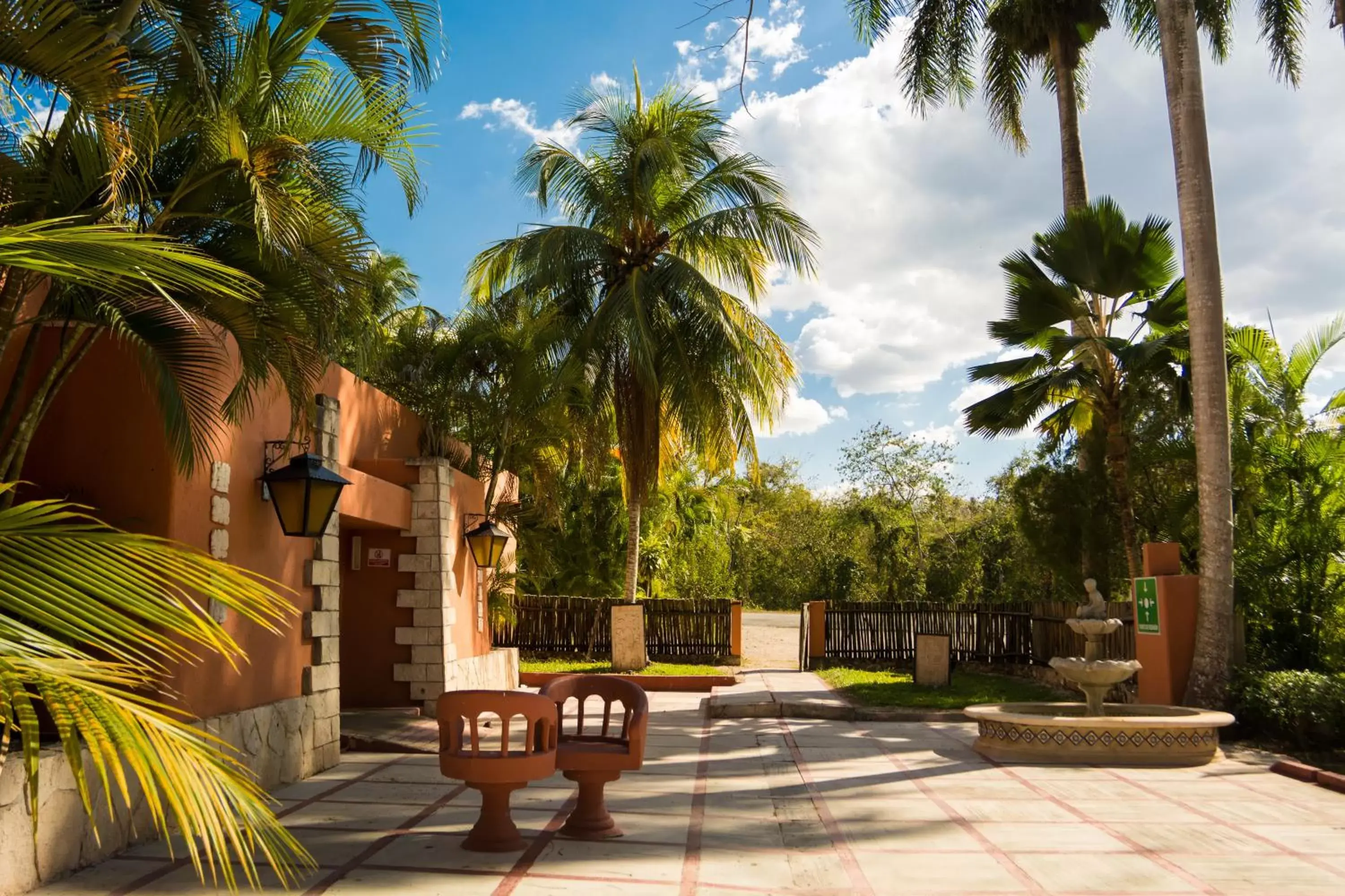 Facade/entrance in Villas Arqueologicas Chichen Itza