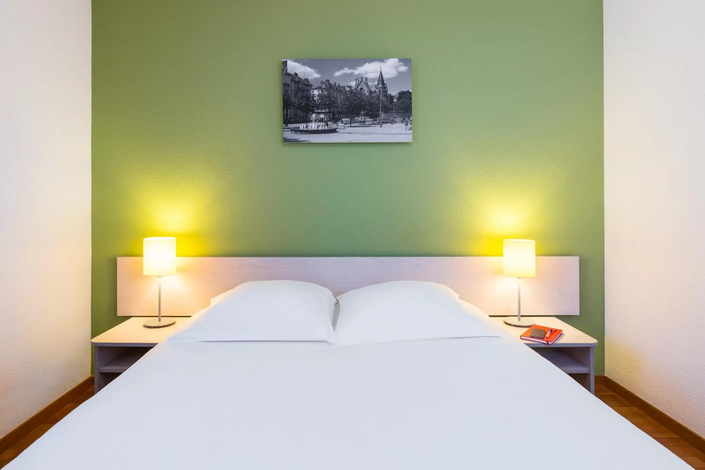 Bedroom, Bed in Aparthotel Adagio Access Rennes Centre