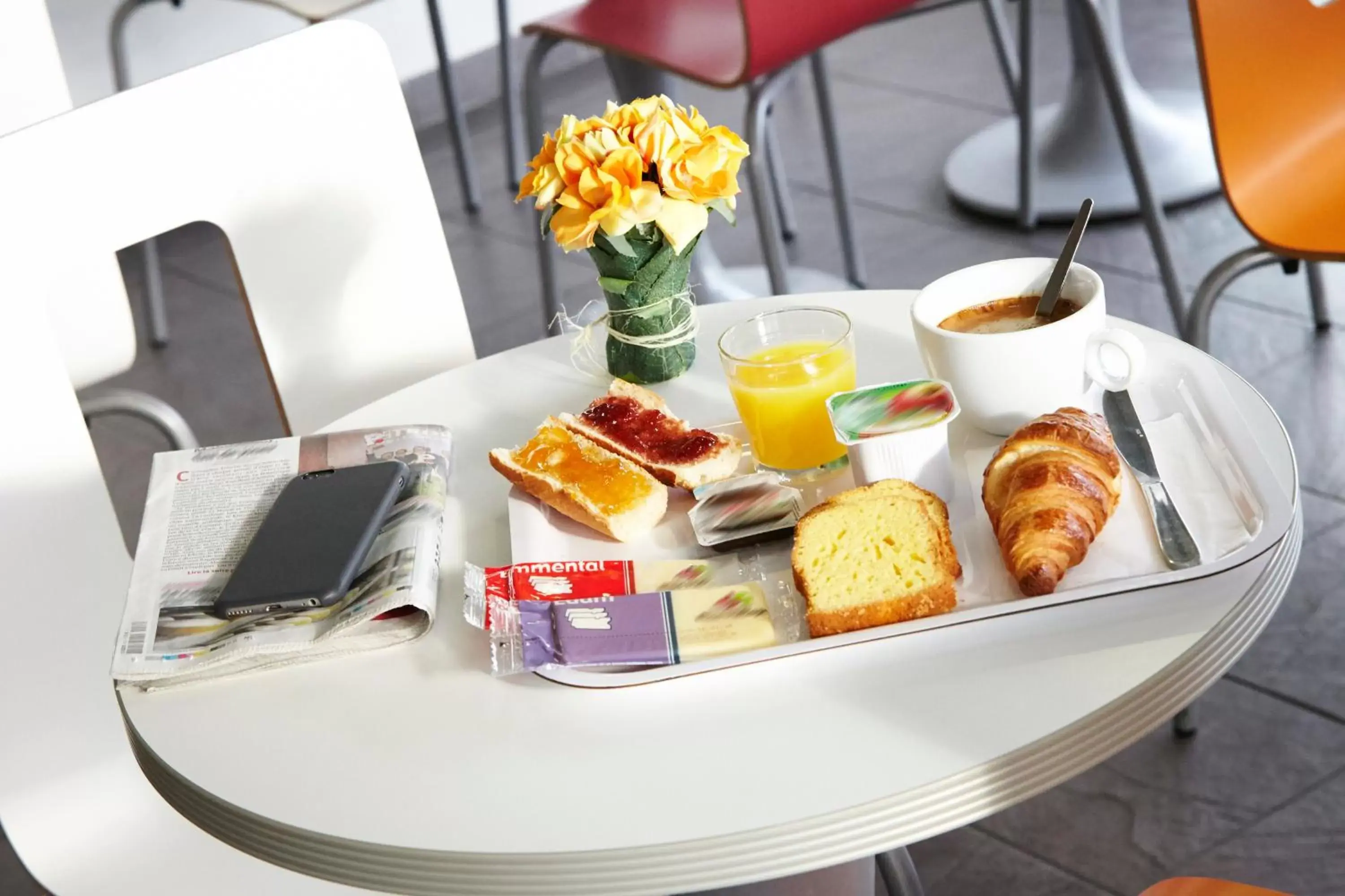 Buffet breakfast in Premiere Classe Avignon Parc Des Expositions