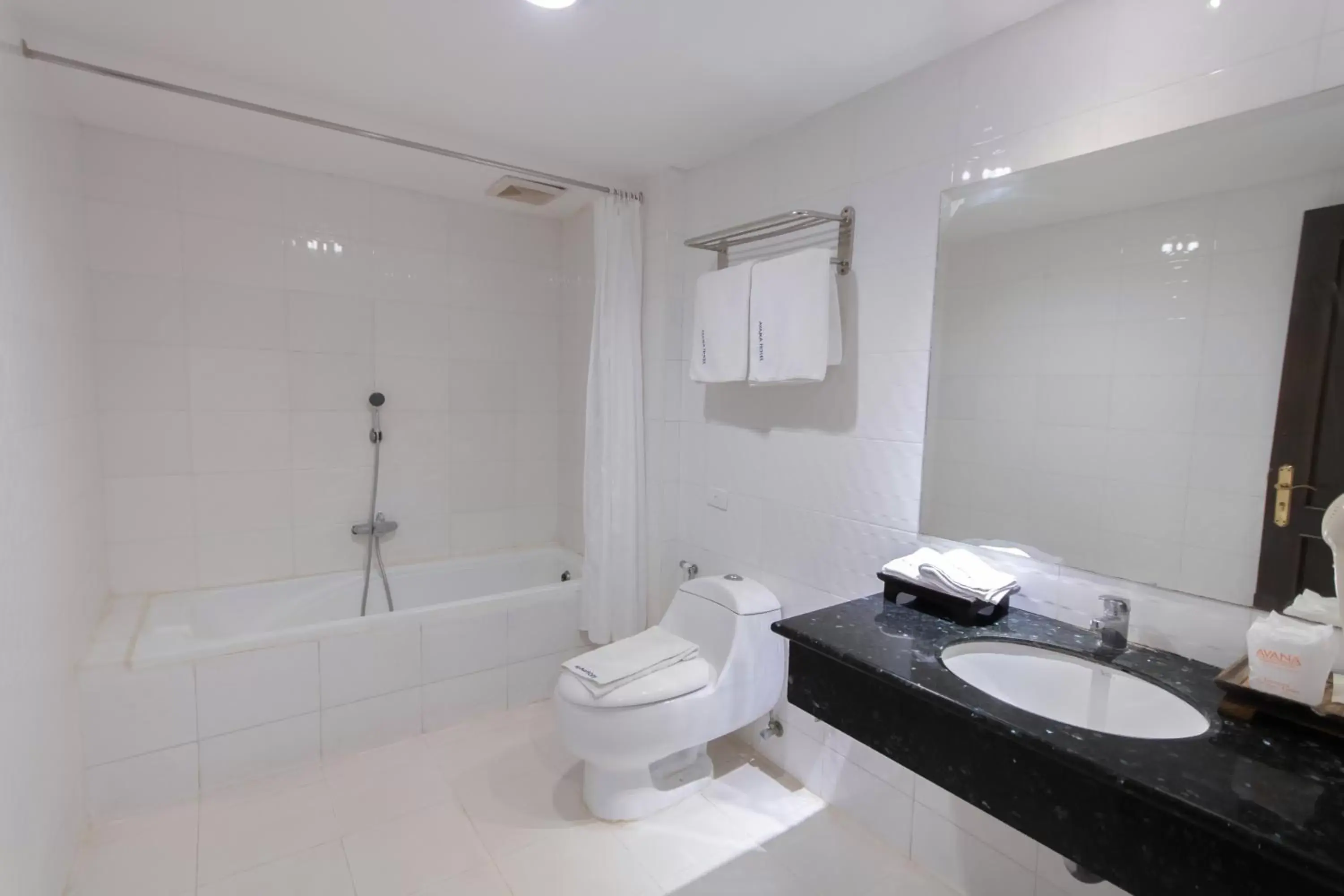 Toilet, Bathroom in Avana Hotel and Convention Centre SHA Extra Plus